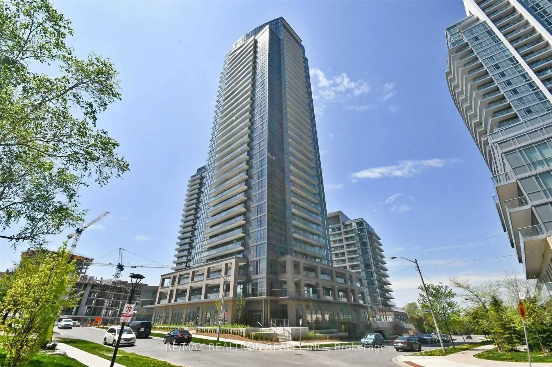 56 Forest Manor Road, #2509