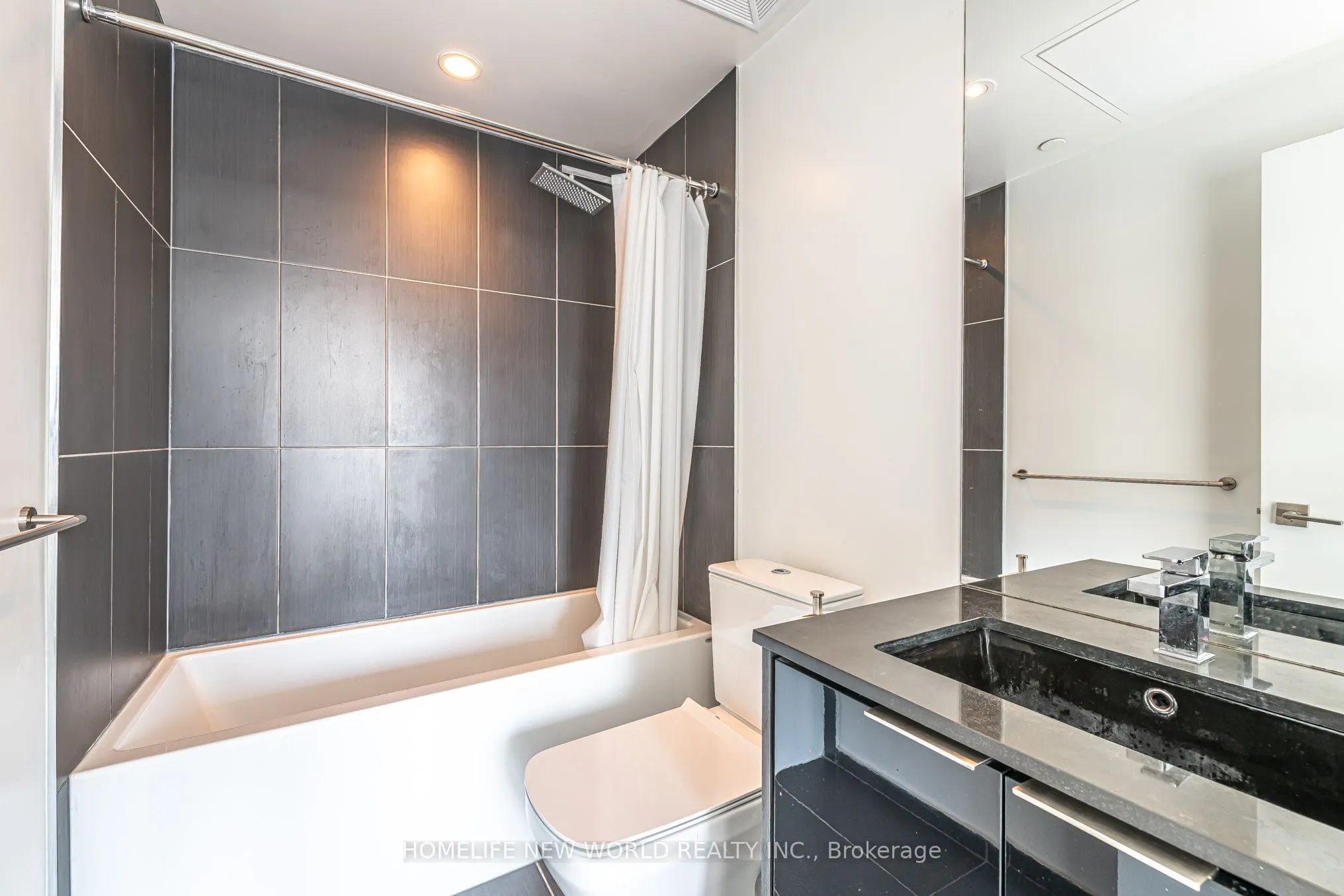 70 Temperance Street, #4015