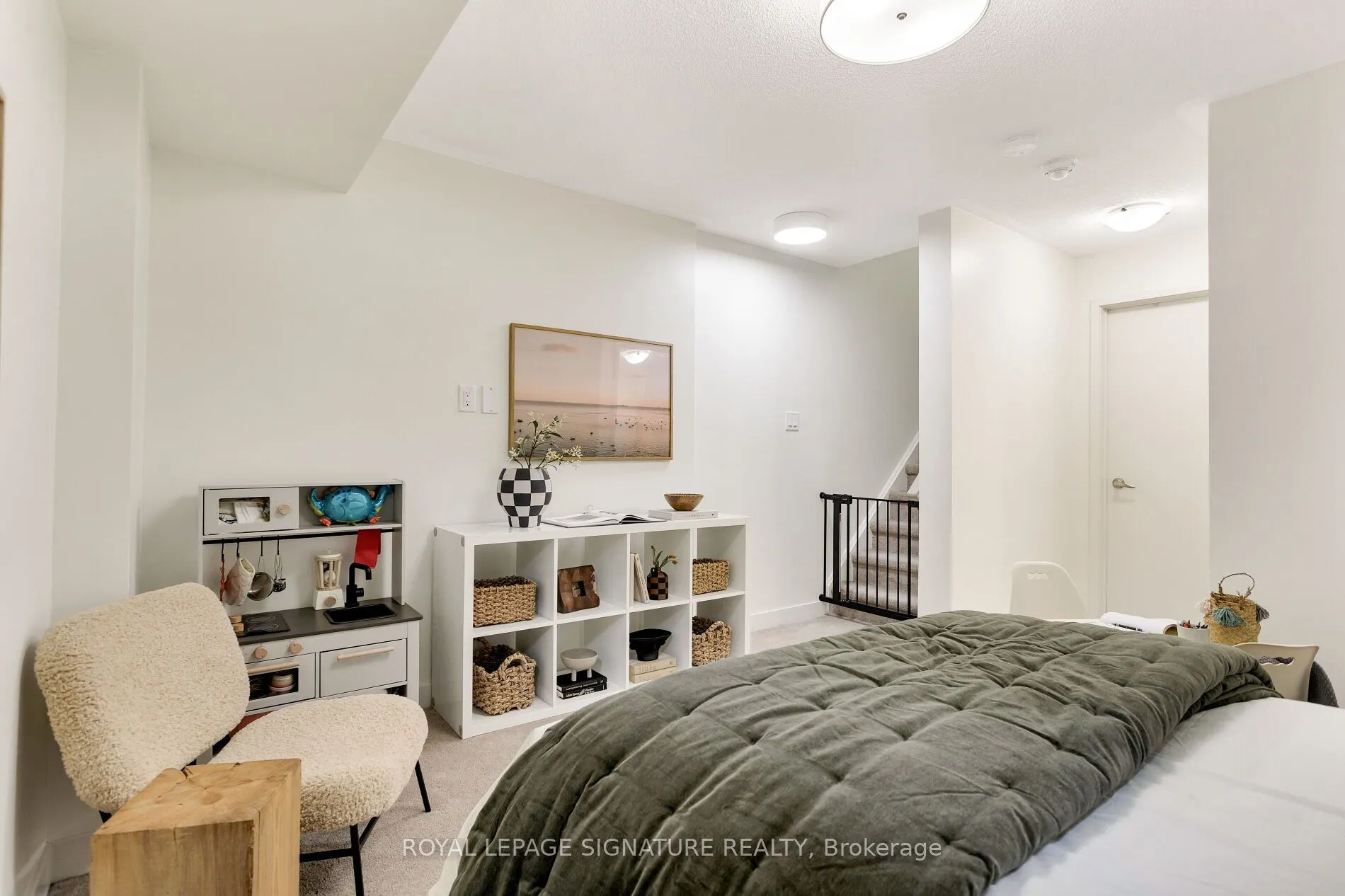 31 Florence Street, #12