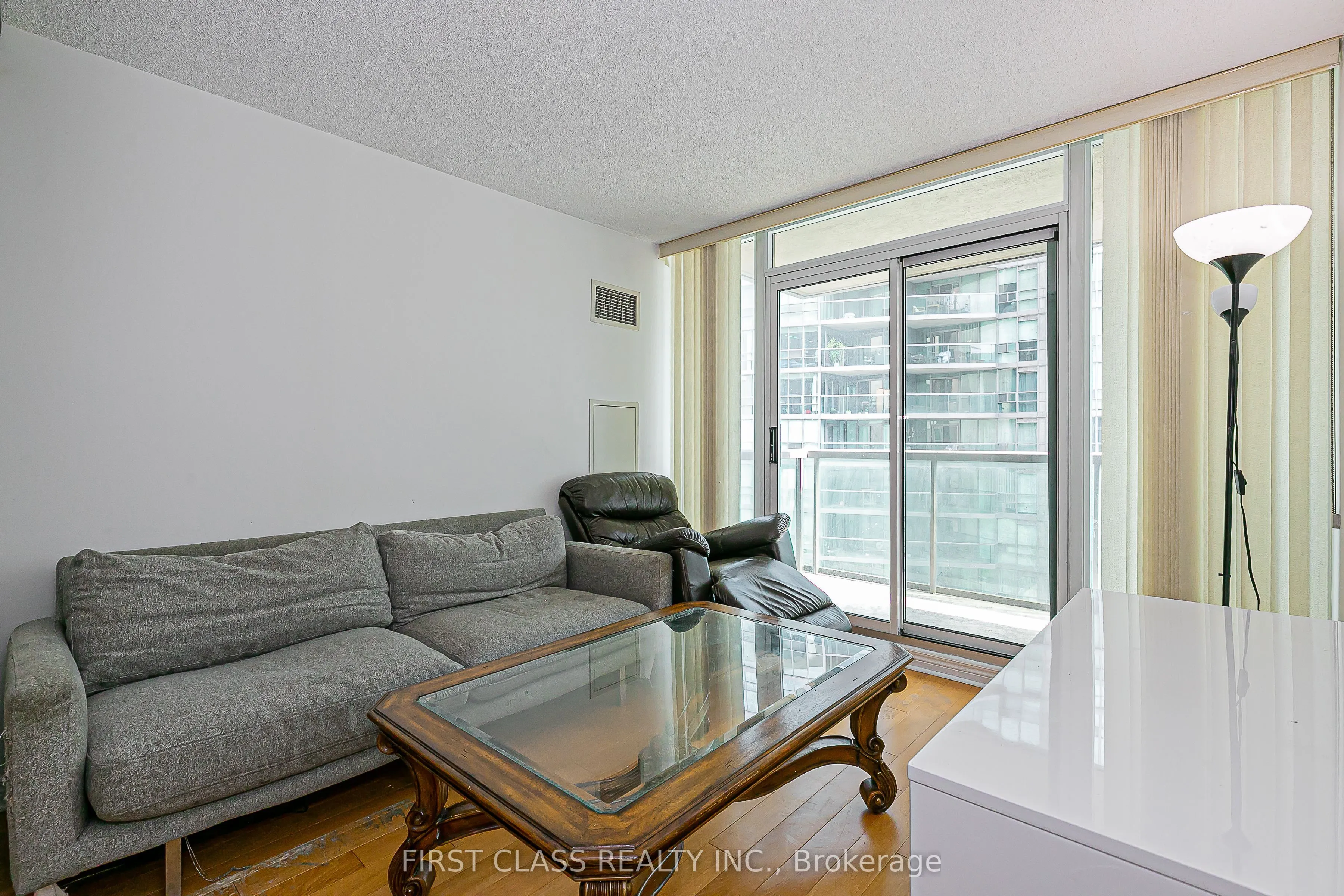 51 Lower Simcoe Street, #1202