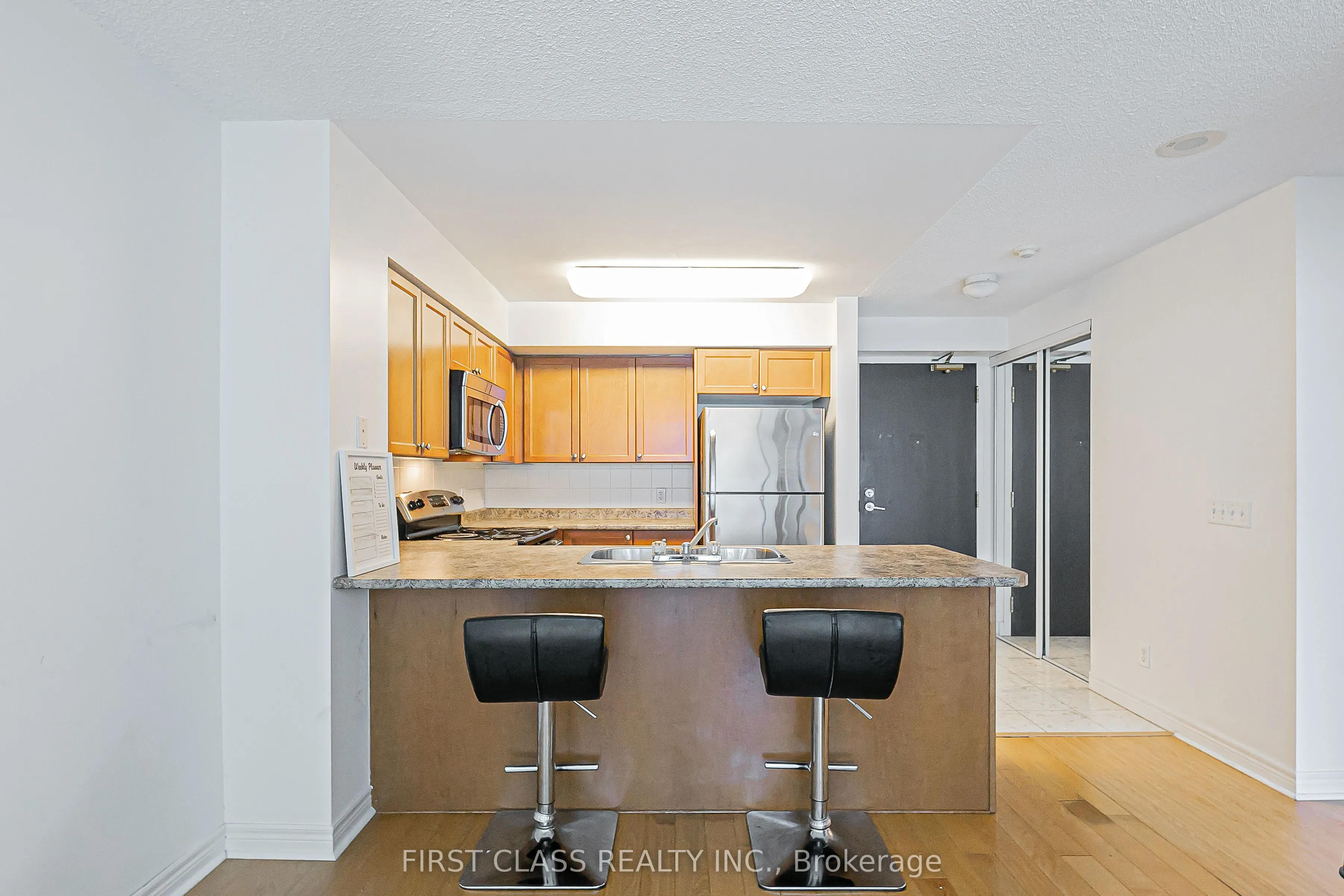 51 Lower Simcoe Street, #1202