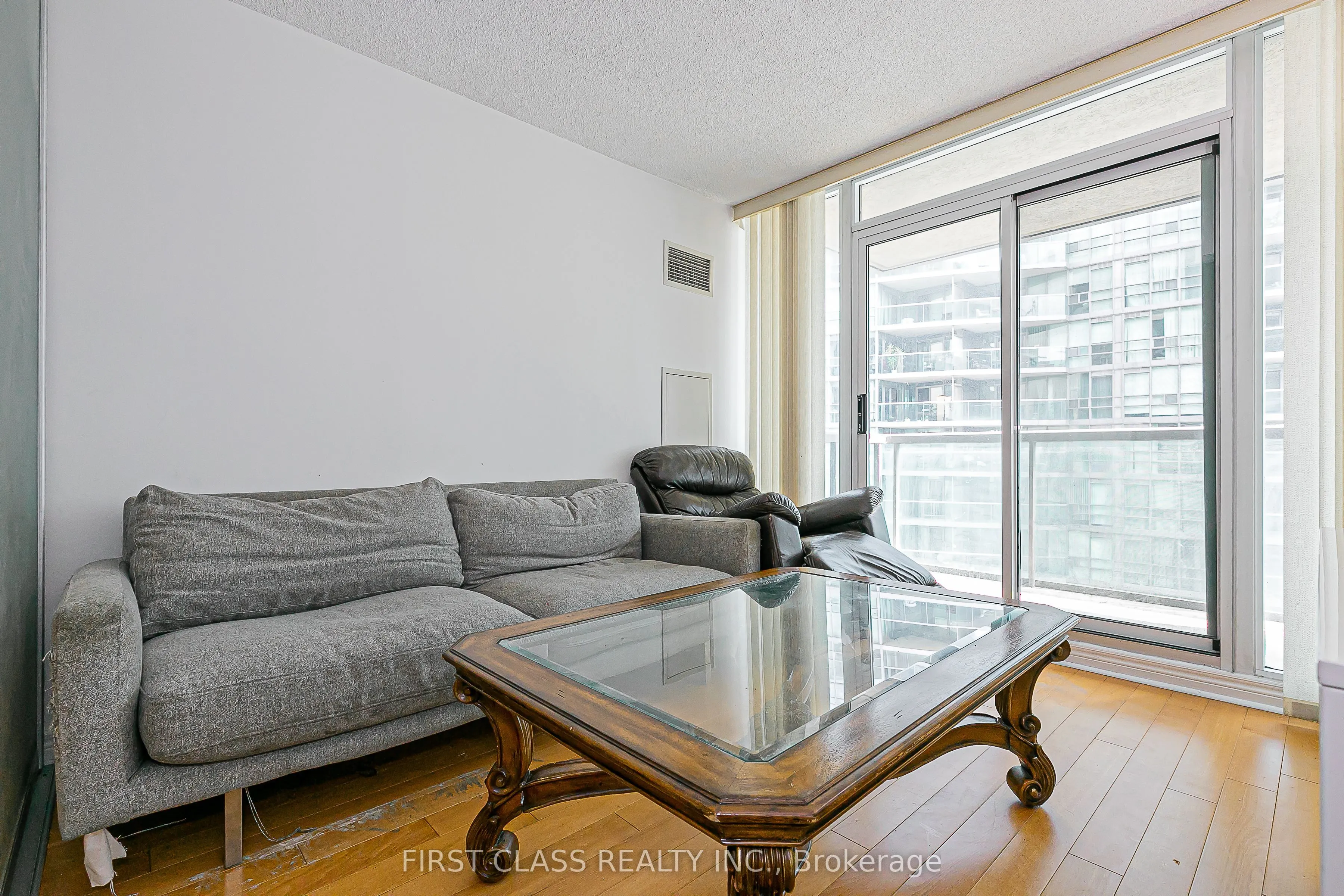 51 Lower Simcoe Street, #1202