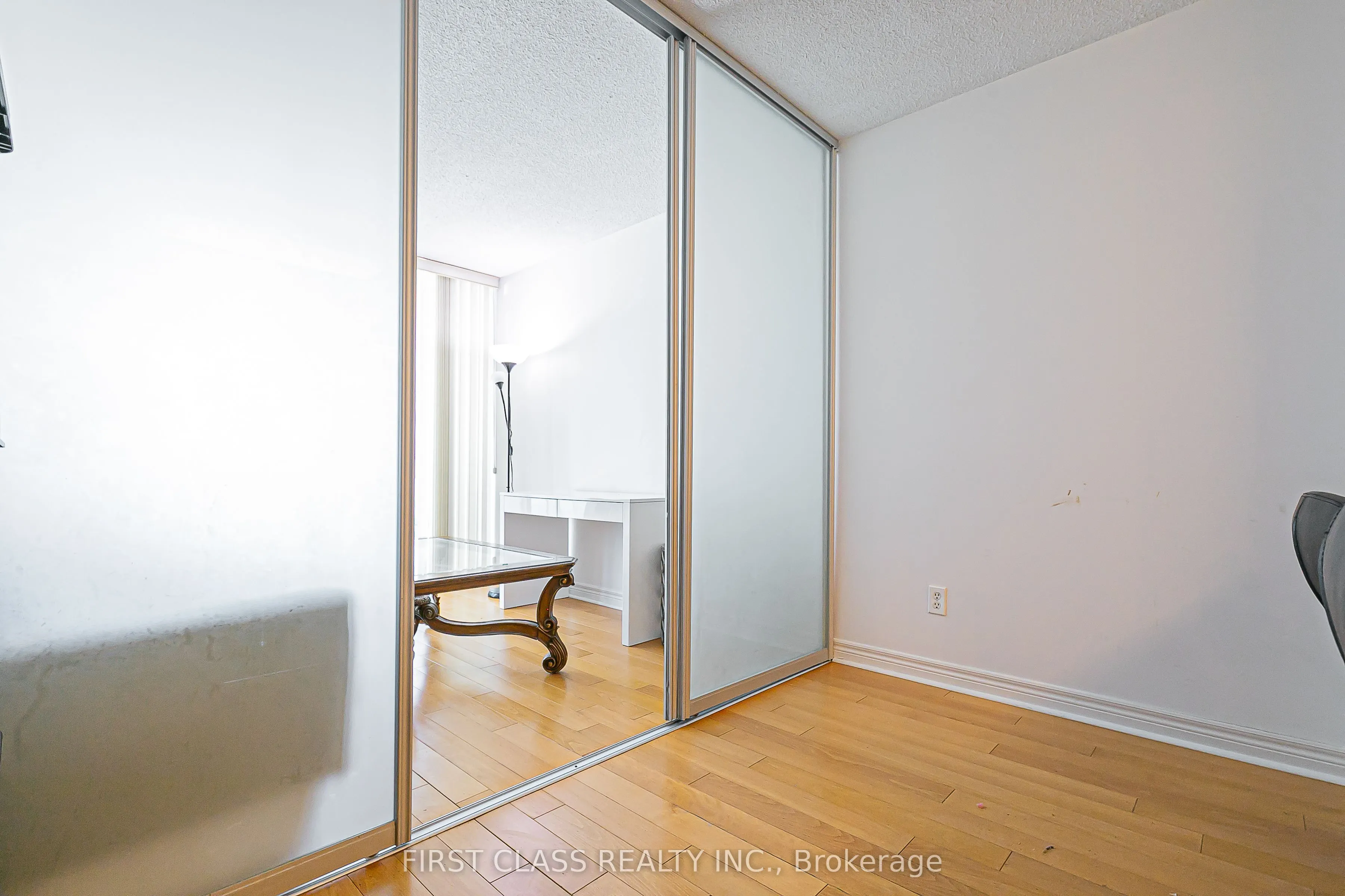 51 Lower Simcoe Street, #1202