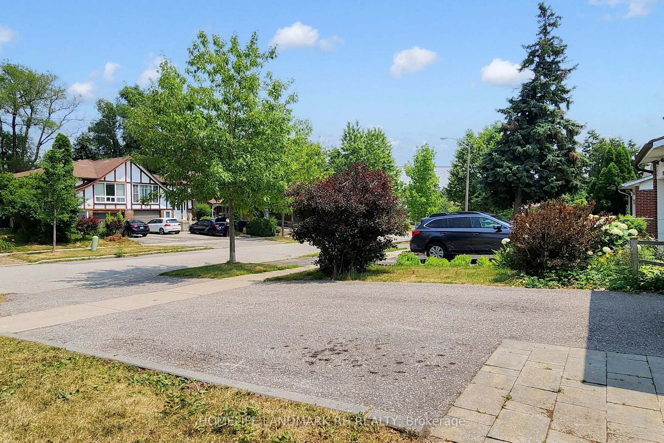 100 Micmac Crescent