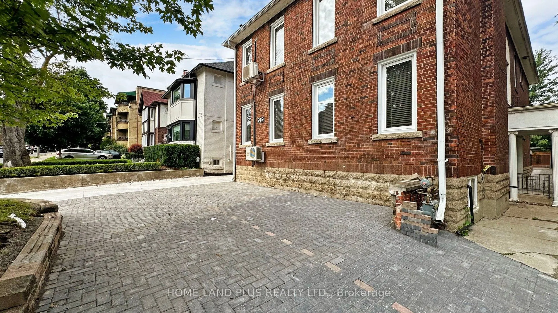 919 Avenue Road, #Unit 3