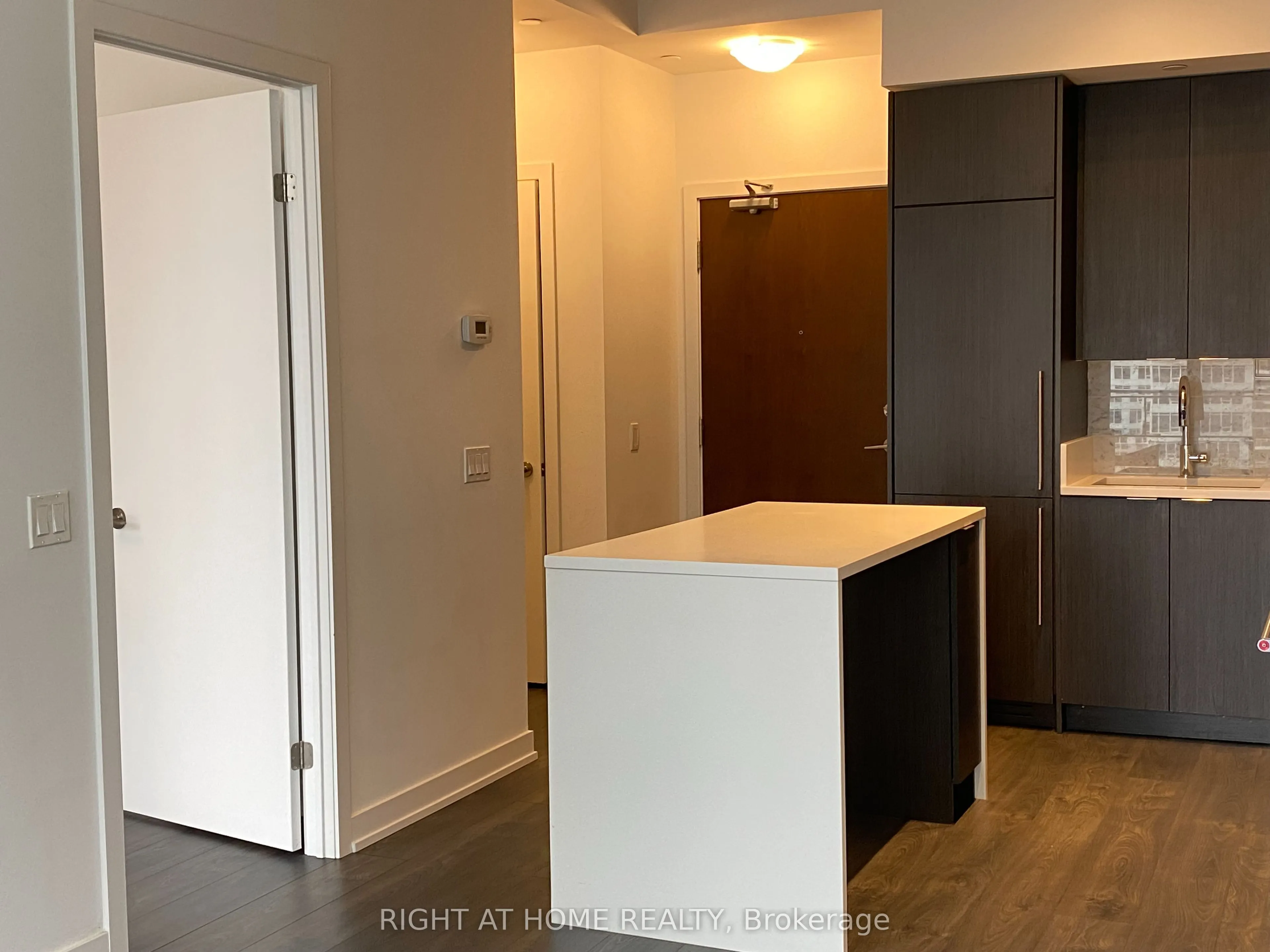 38 Iannuzzi Street, #2309