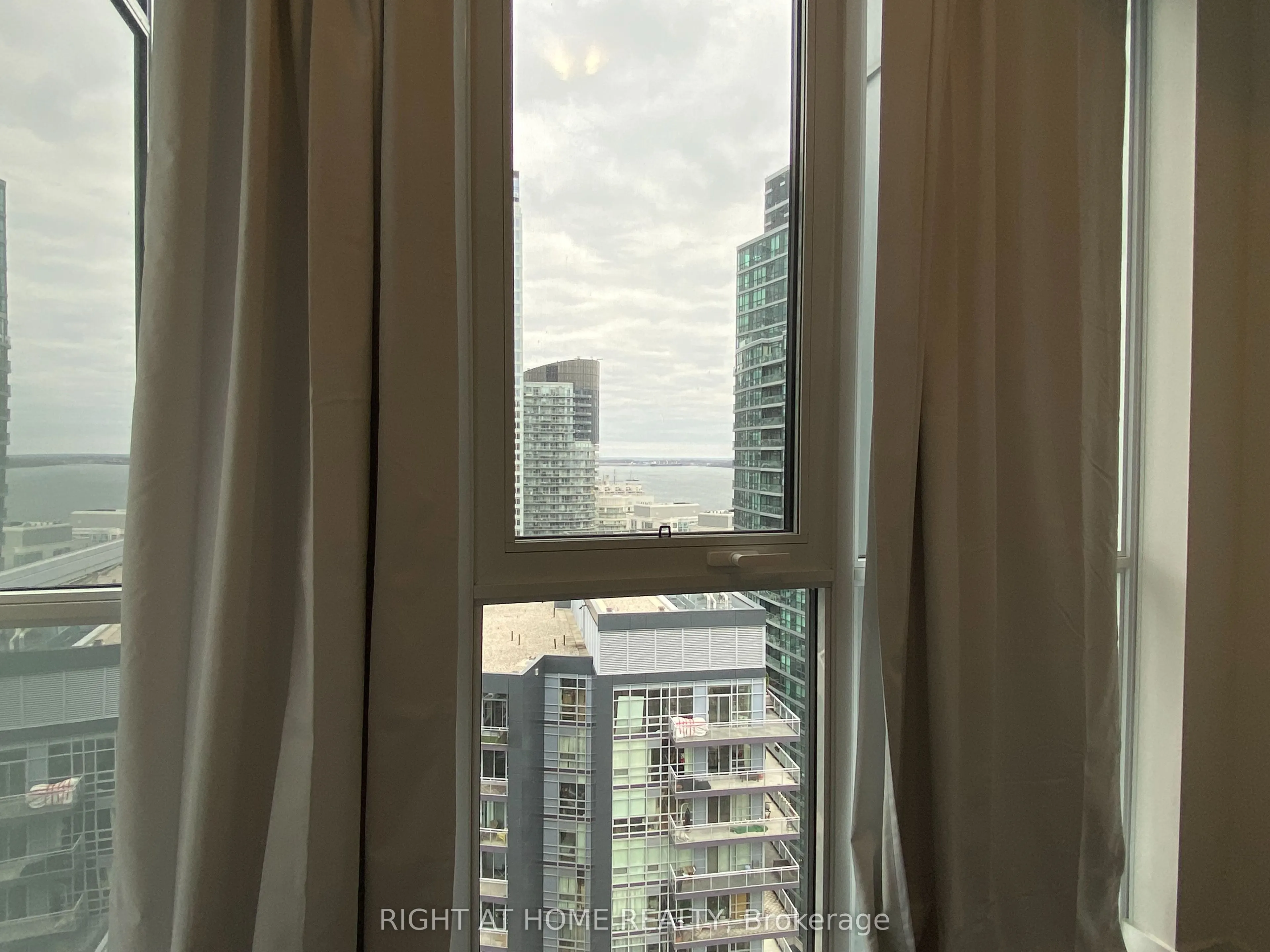 38 Iannuzzi Street, #2309