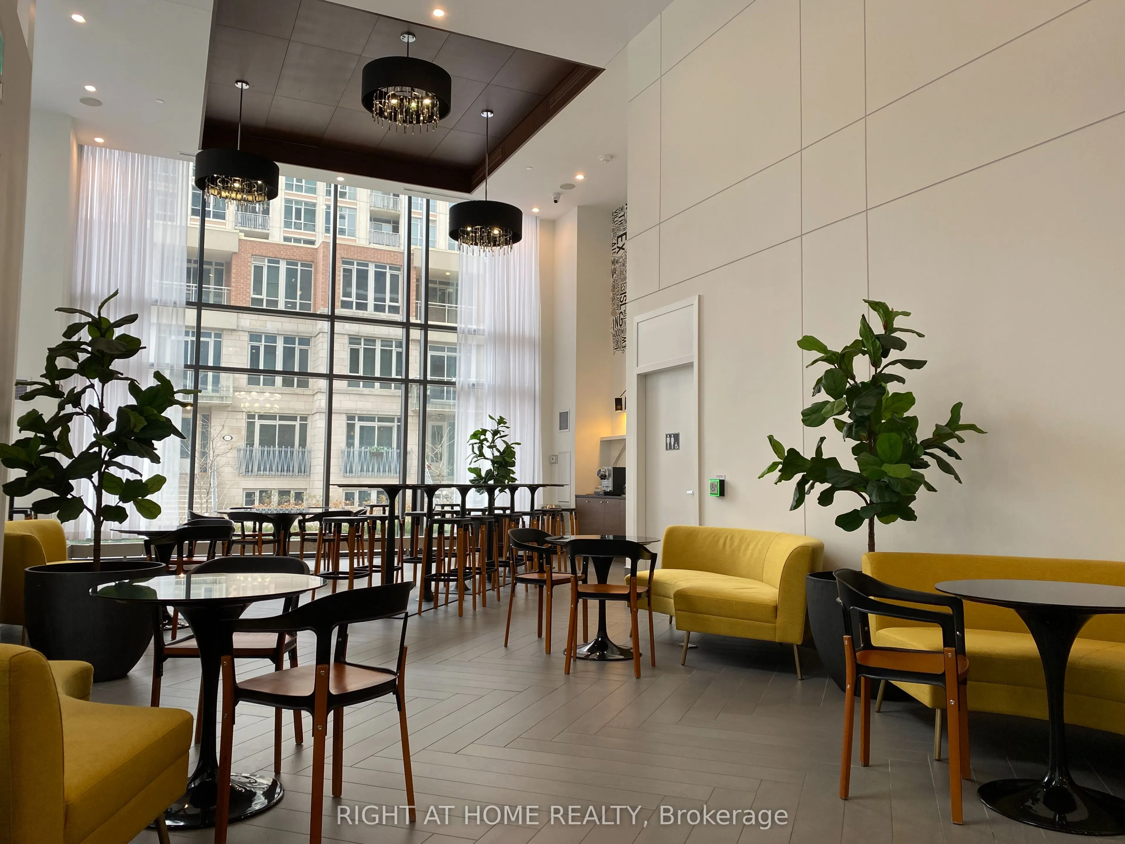 38 Iannuzzi Street, #2309