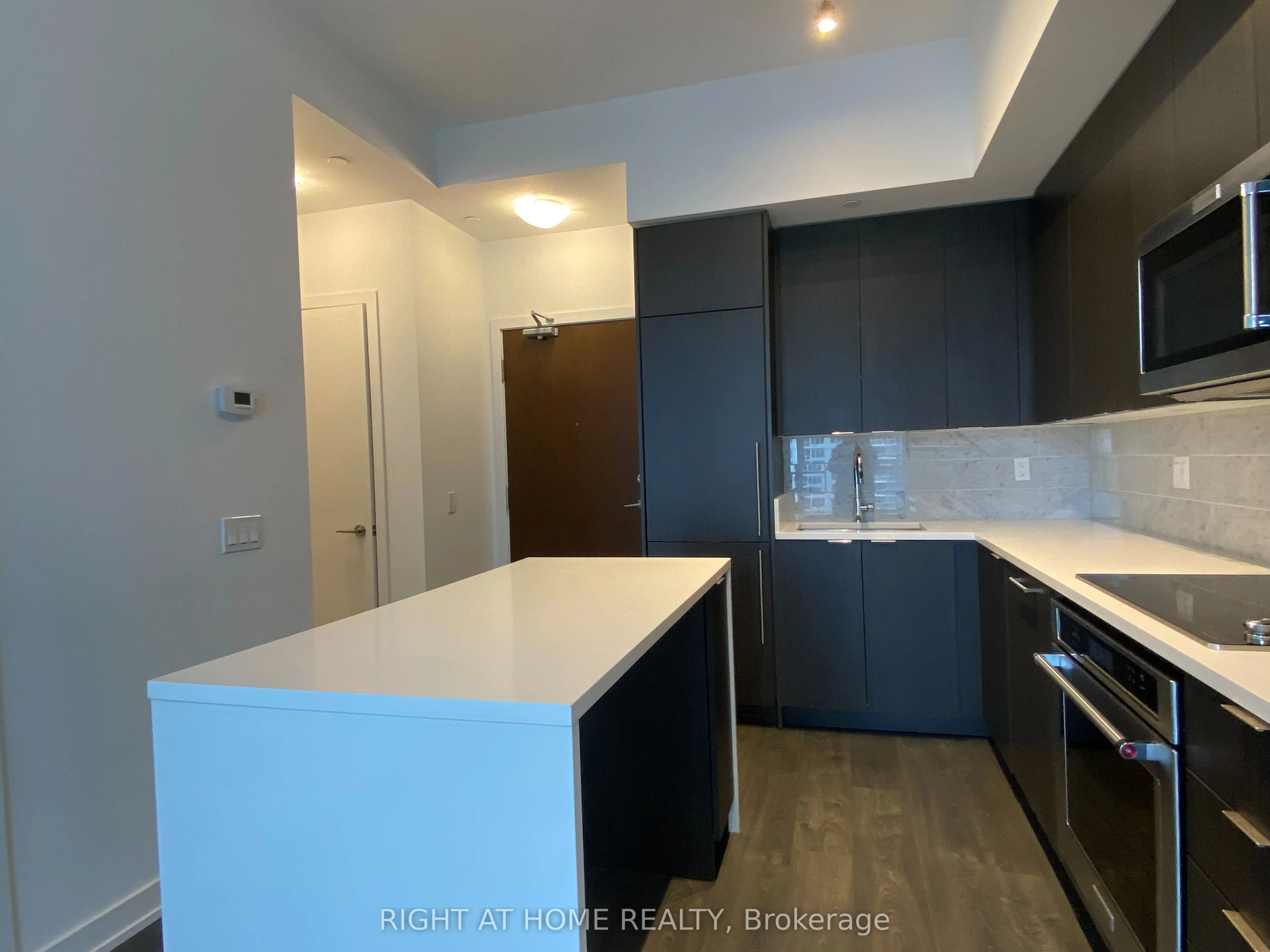 38 Iannuzzi Street, #2309