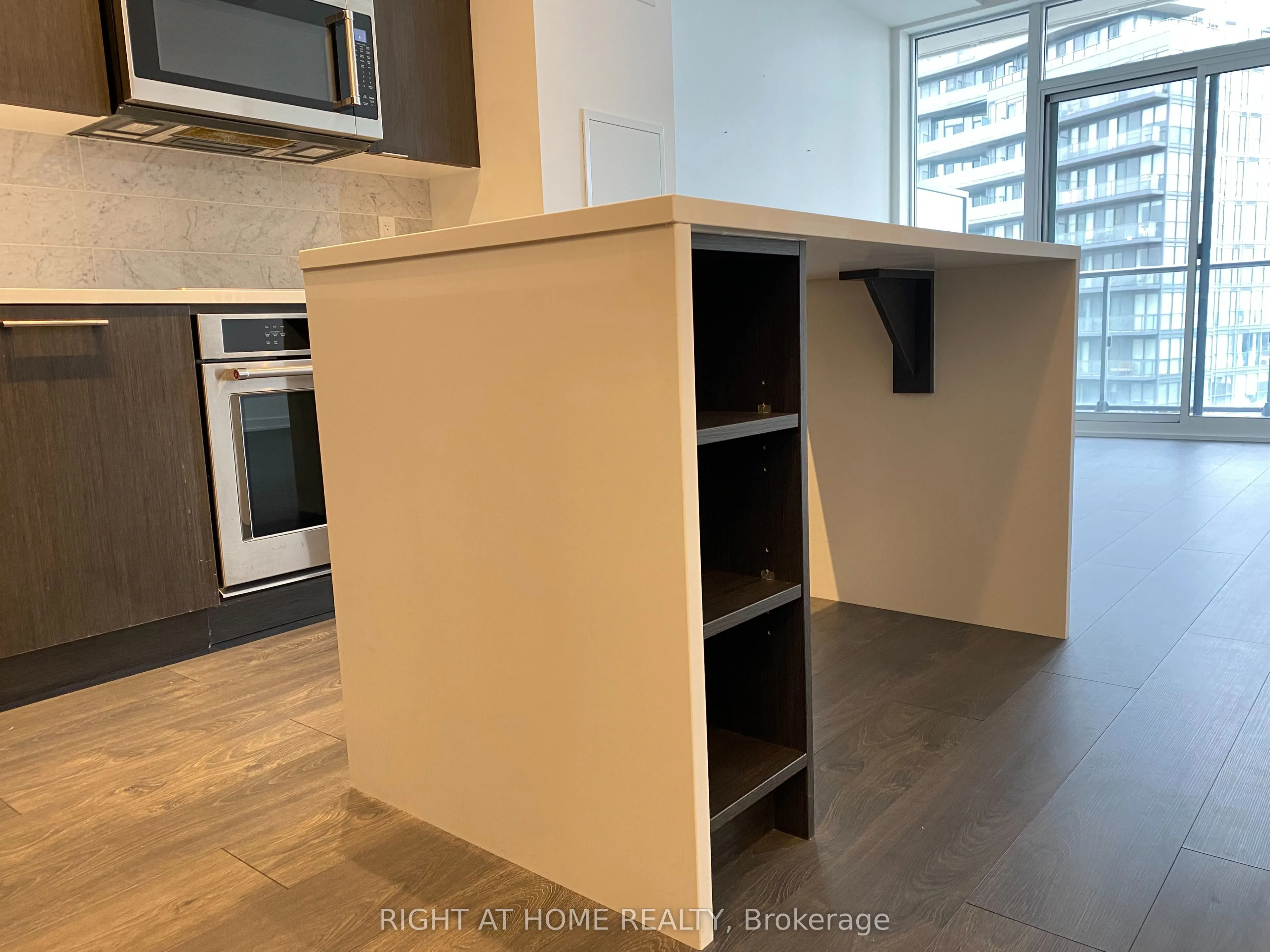 38 Iannuzzi Street, #2309