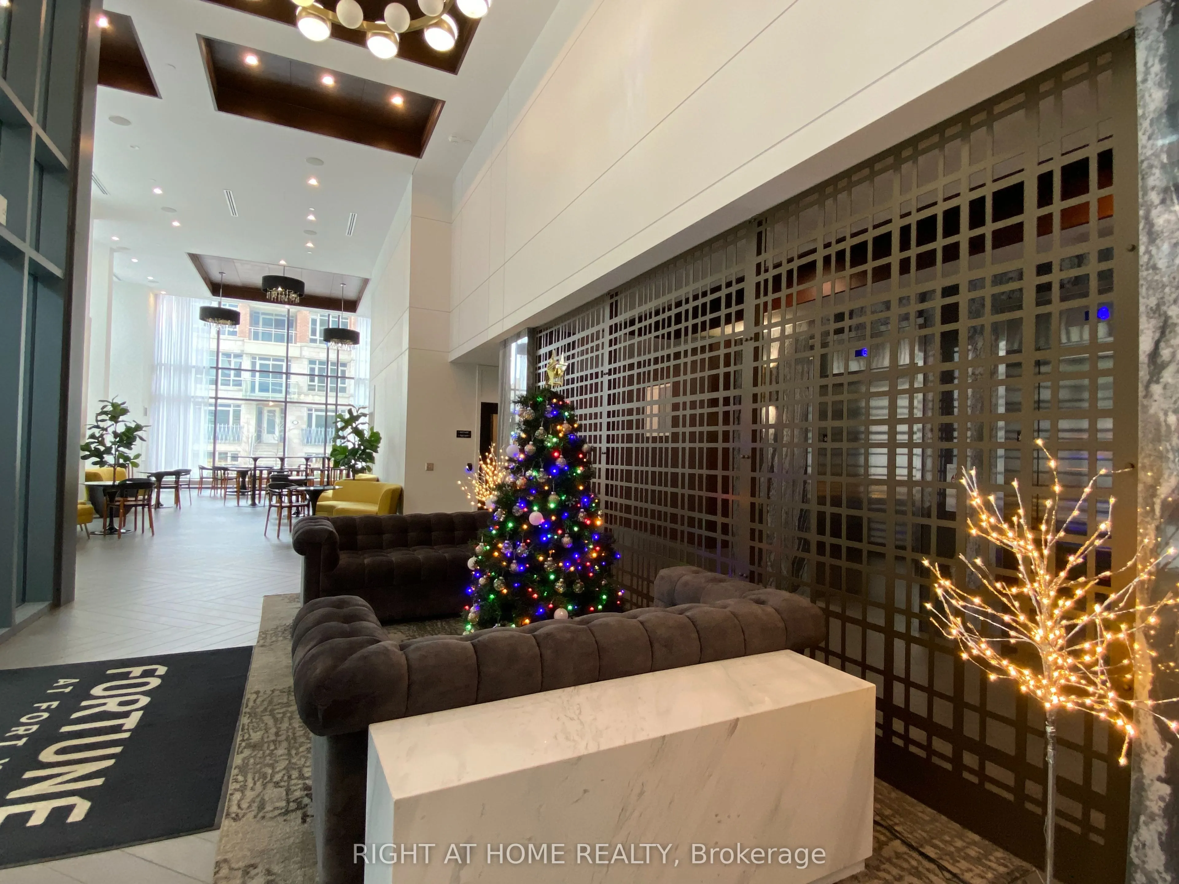 38 Iannuzzi Street, #2309