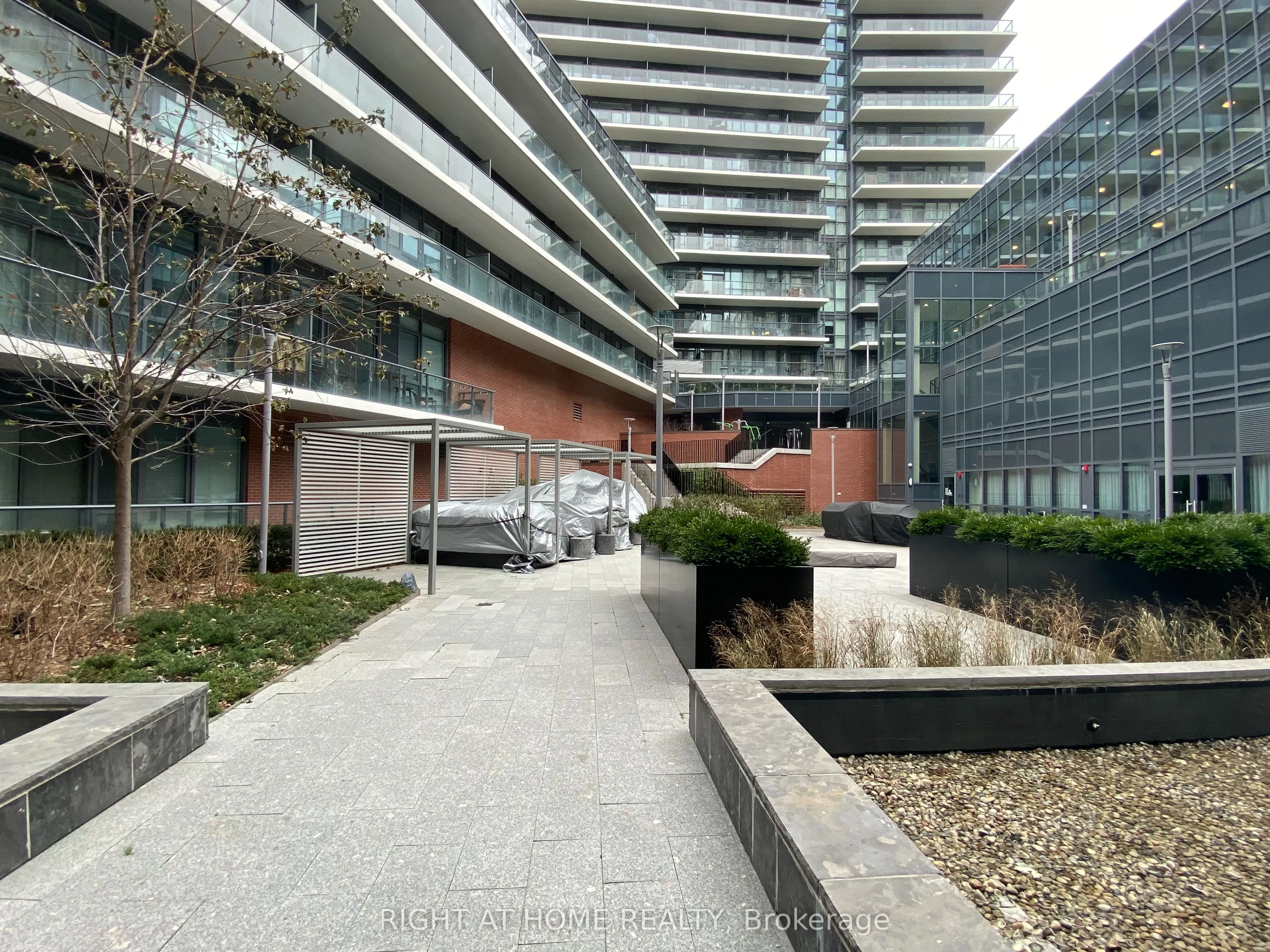 38 Iannuzzi Street, #2309
