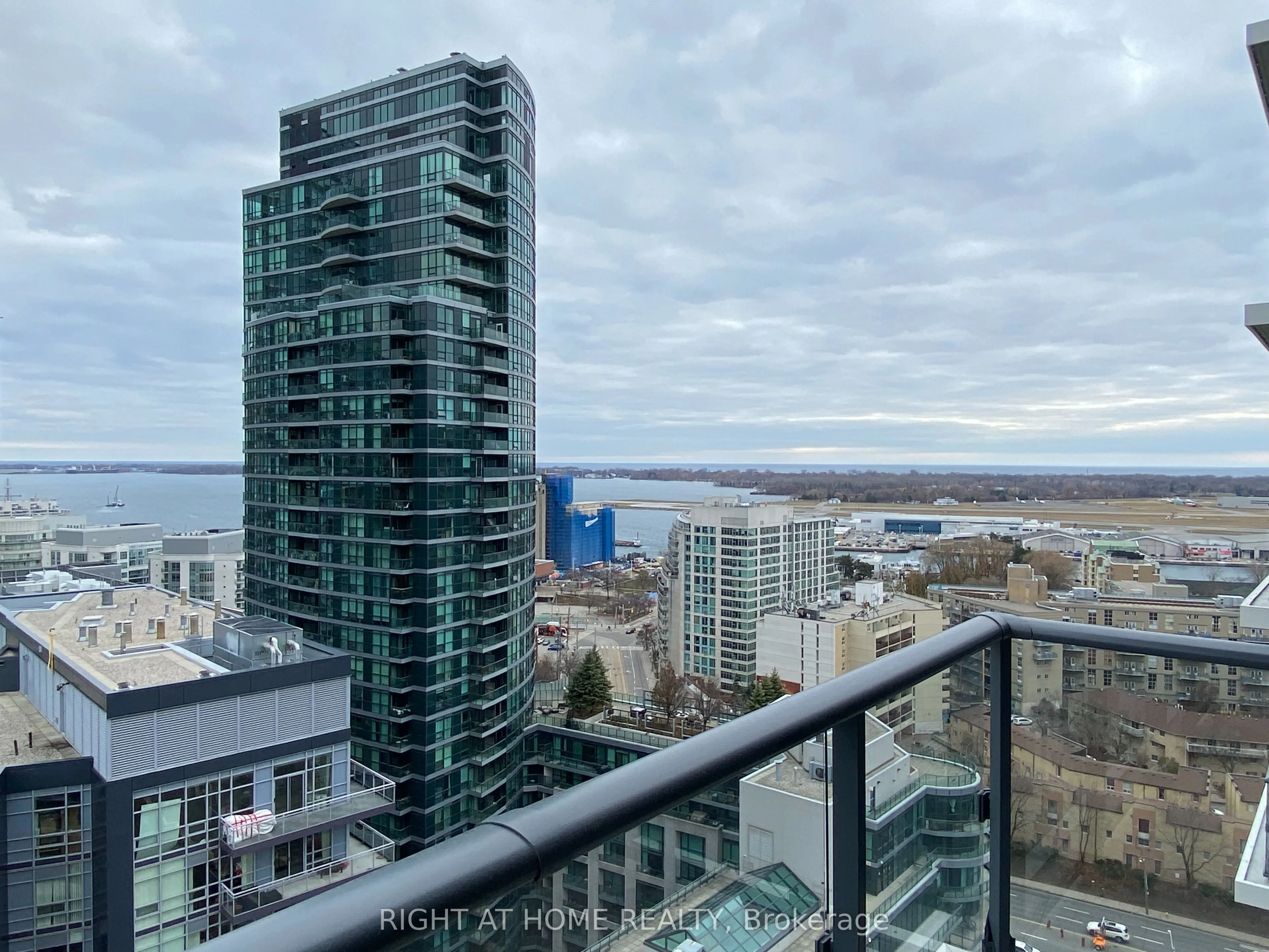 38 Iannuzzi Street, #2309