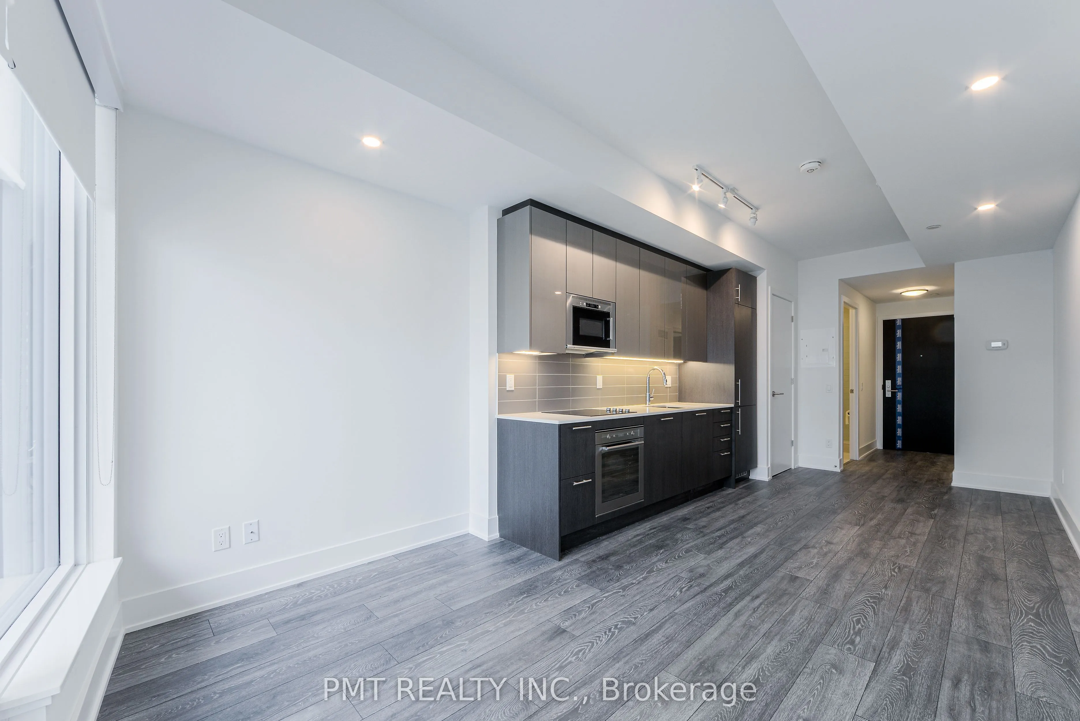 403 Church Street, #1106