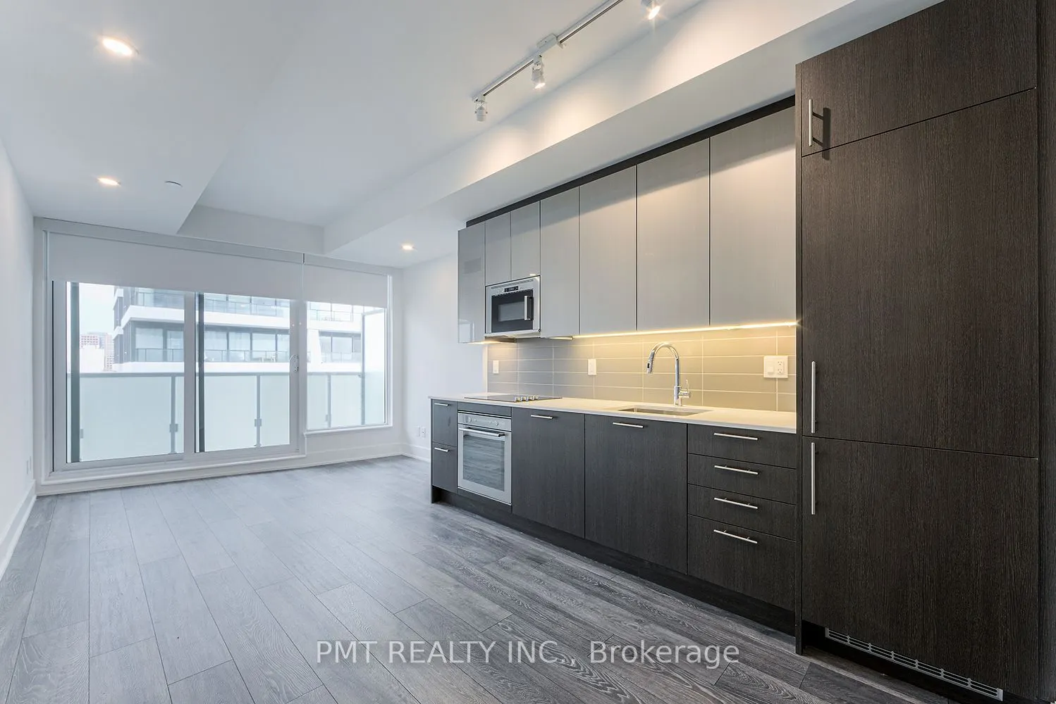 403 Church Street, #1106