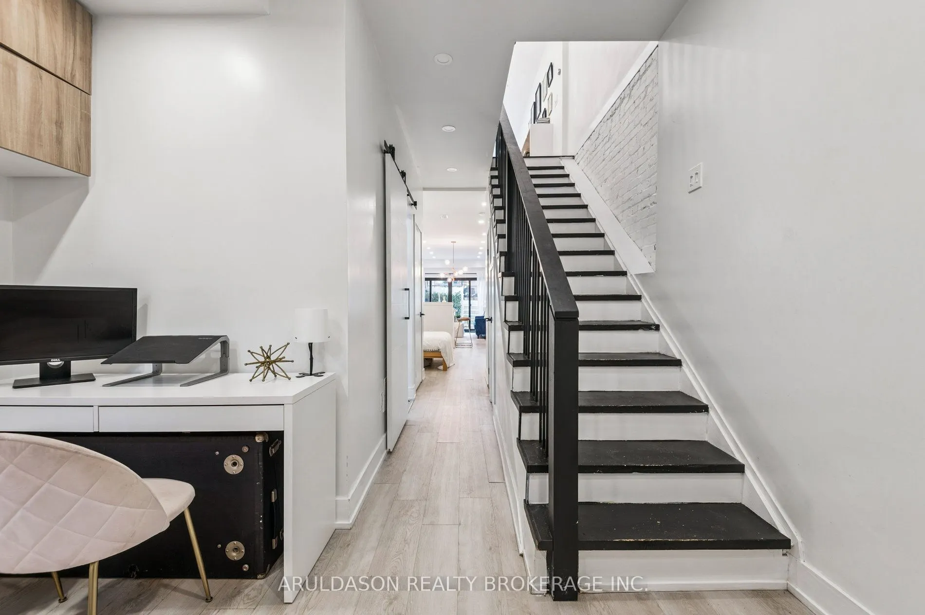 262 Roselawn Avenue