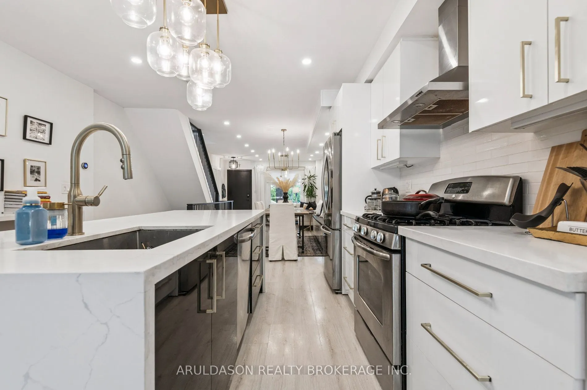 262 Roselawn Avenue
