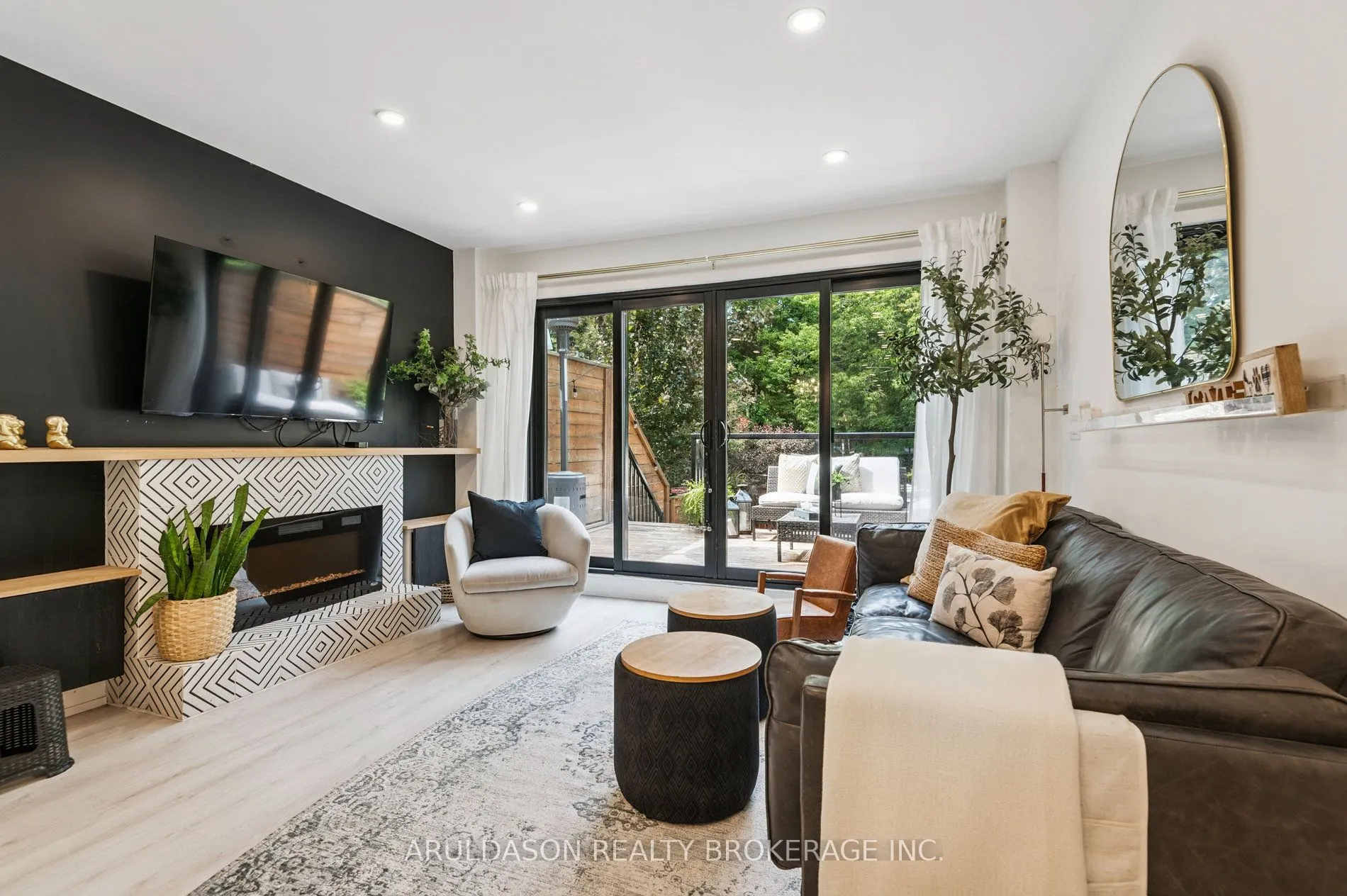 262 Roselawn Avenue