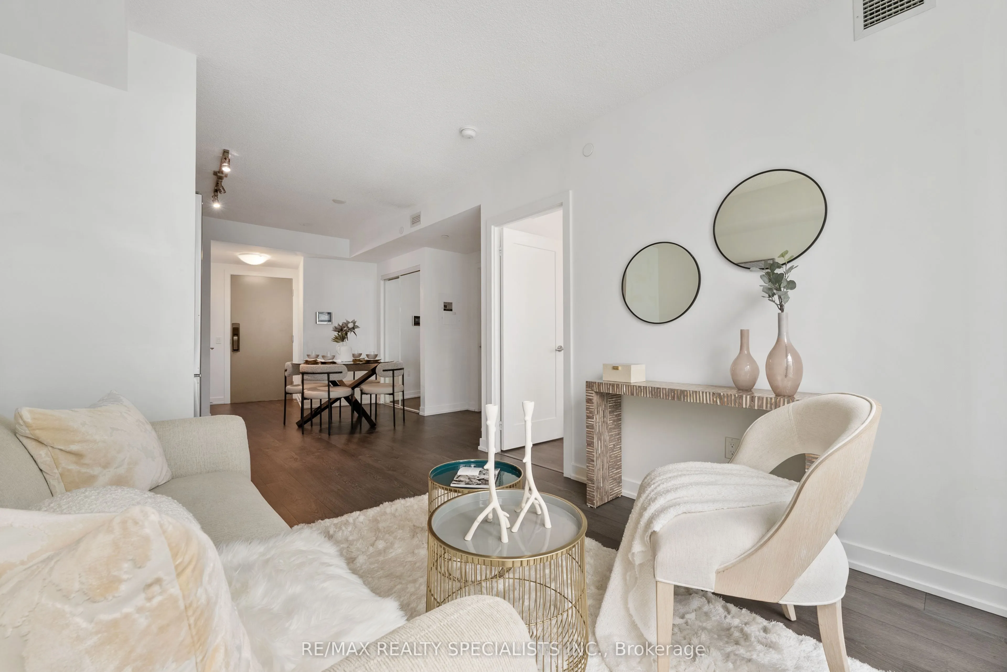10 York Street, #2502