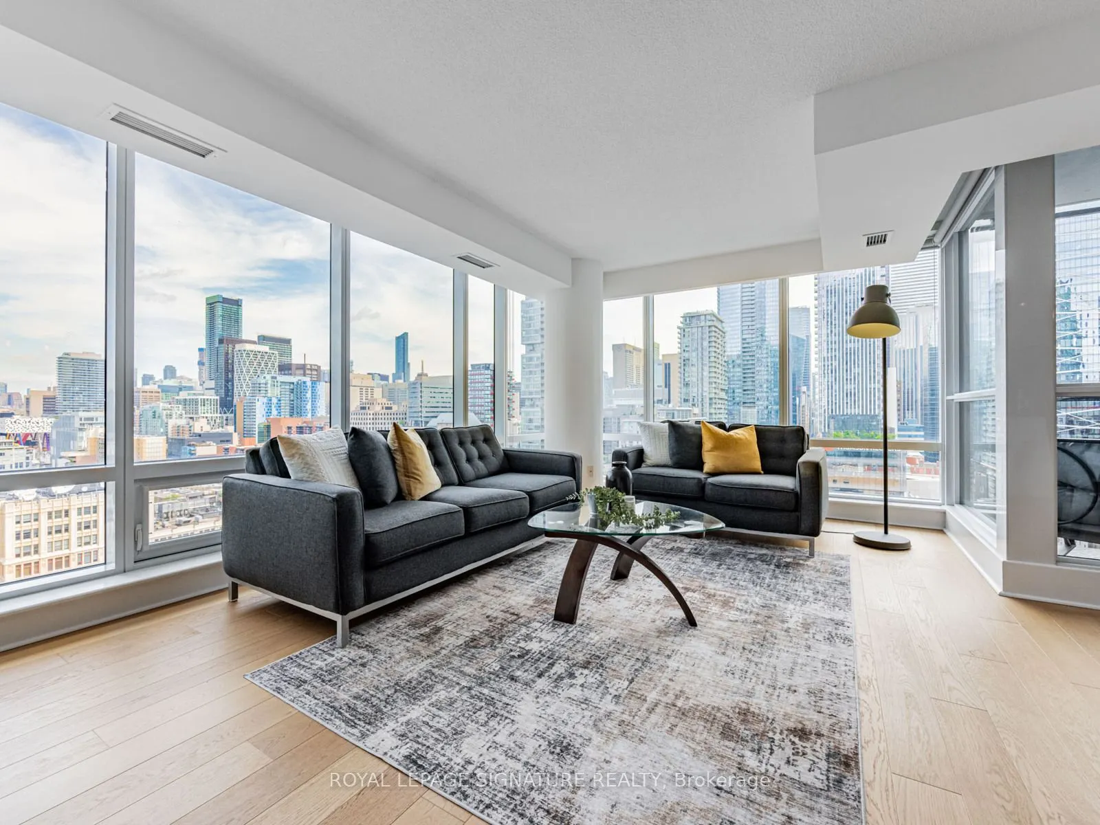 295 Adelaide Street W, #1804