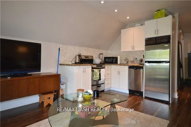 141 Admiral Road, #301