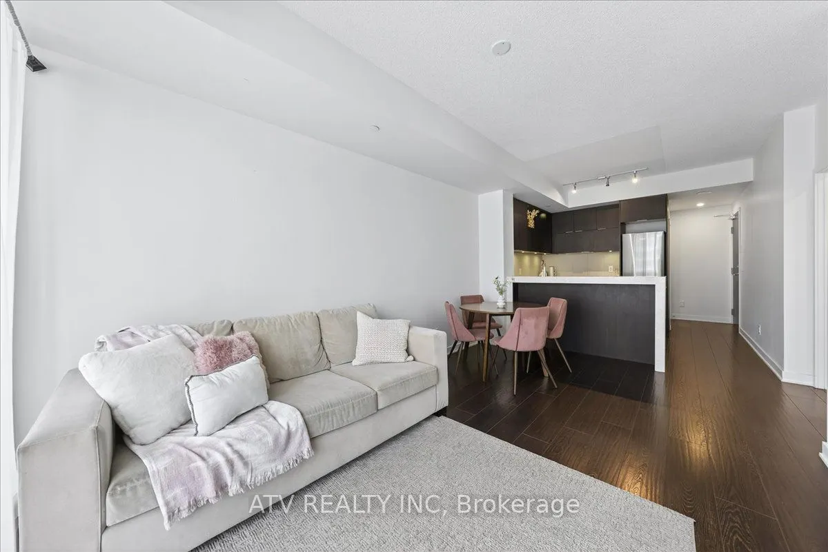 170 Sumach Street, #1113