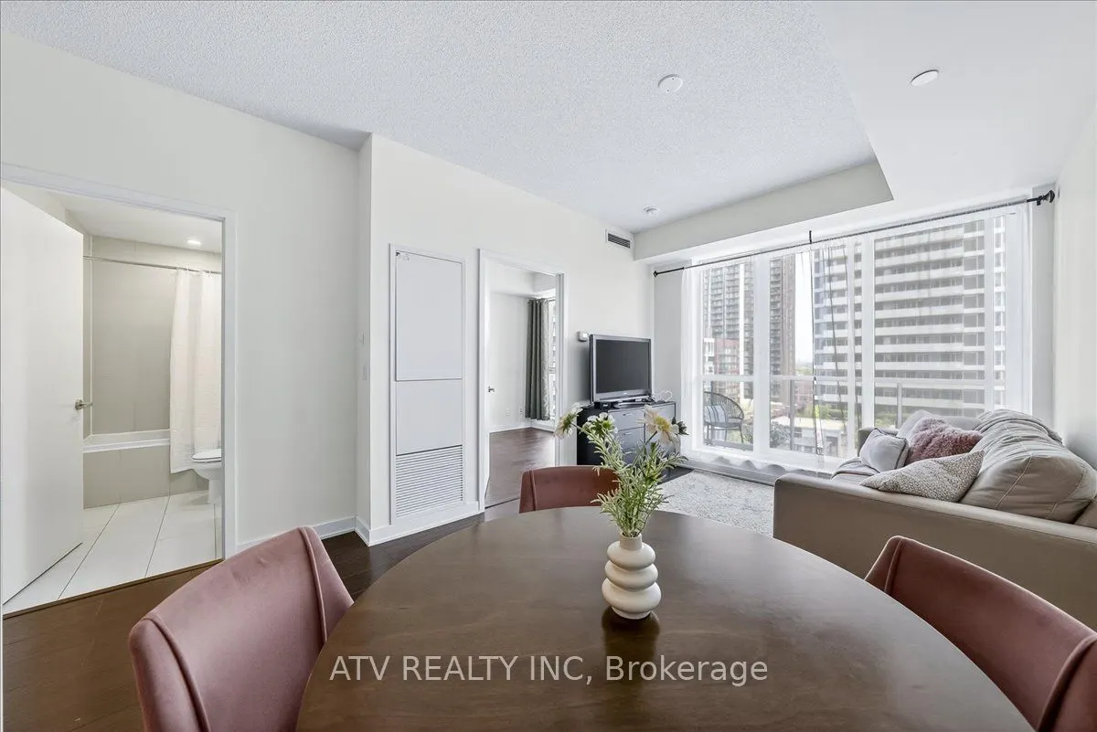 170 Sumach Street, #1113