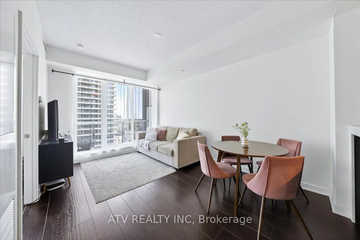170 Sumach Street, #1113