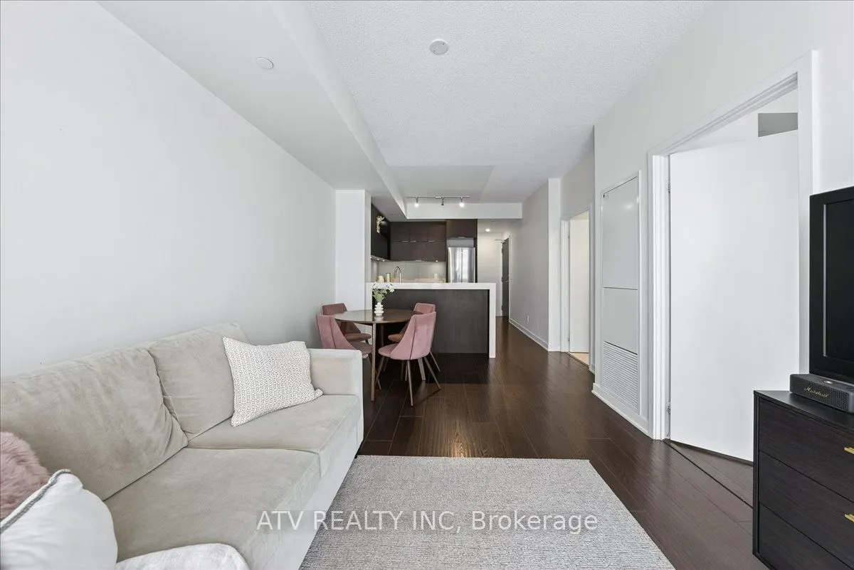 170 Sumach Street, #1113