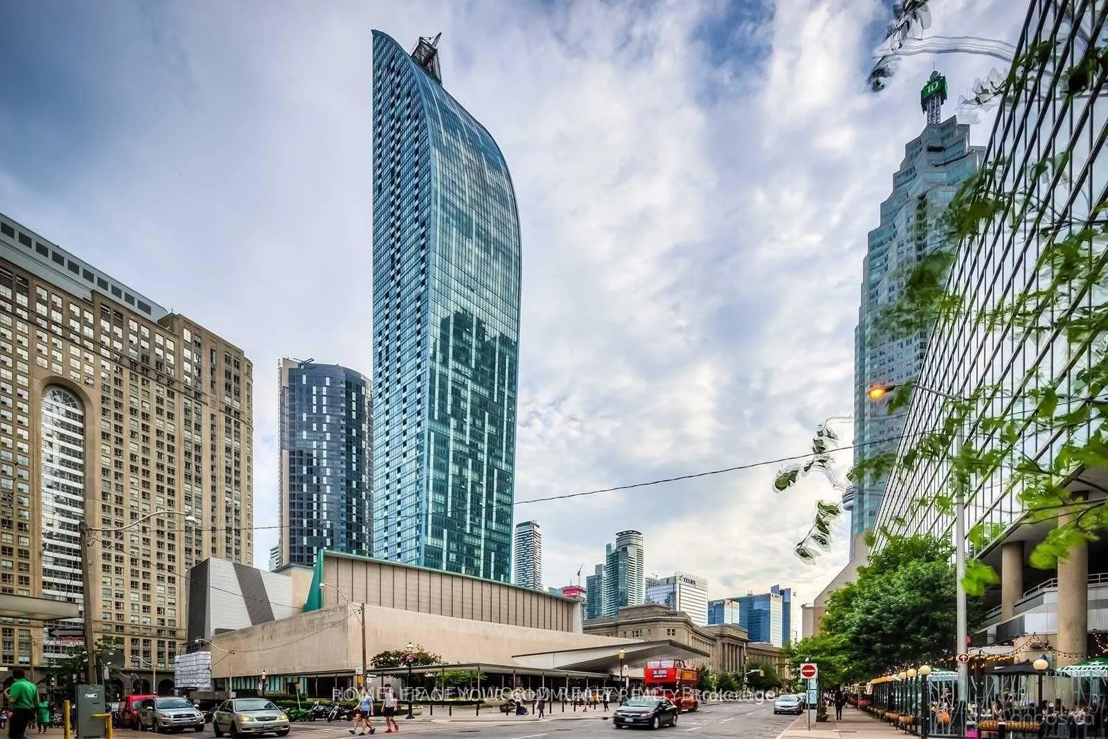 8 The Esplanade, #601