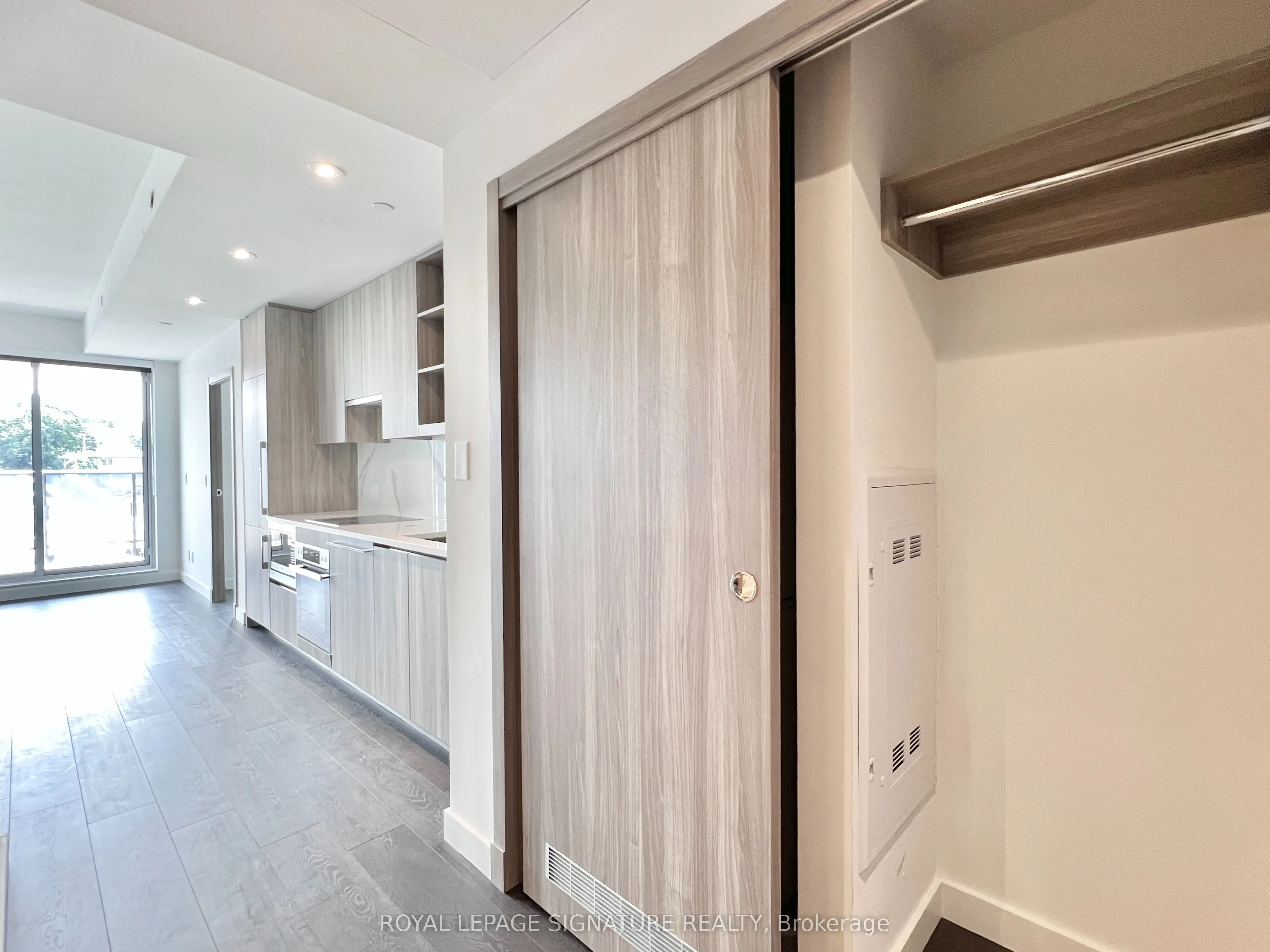 27 Mcmahon Drive, #305