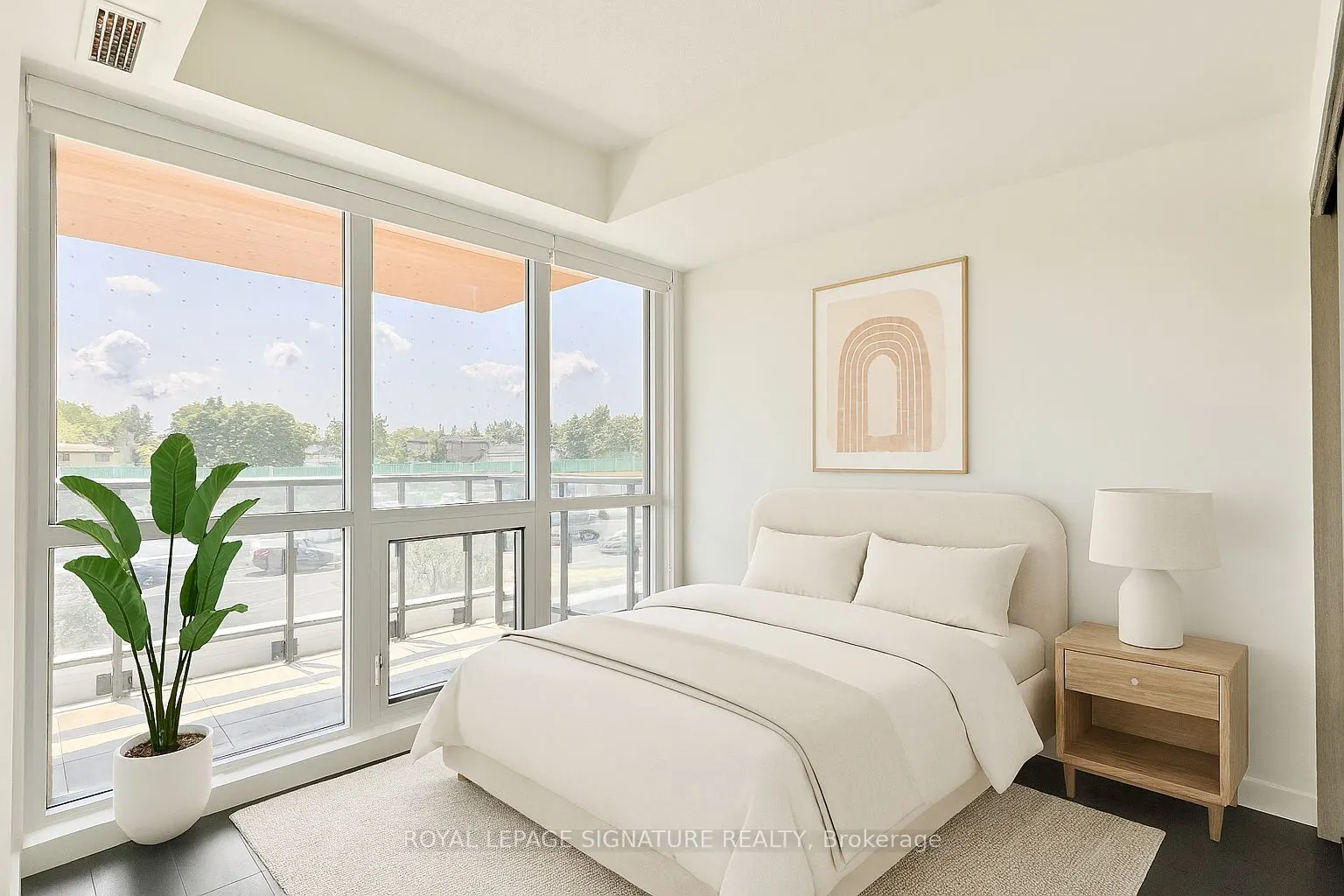 27 Mcmahon Drive, #305