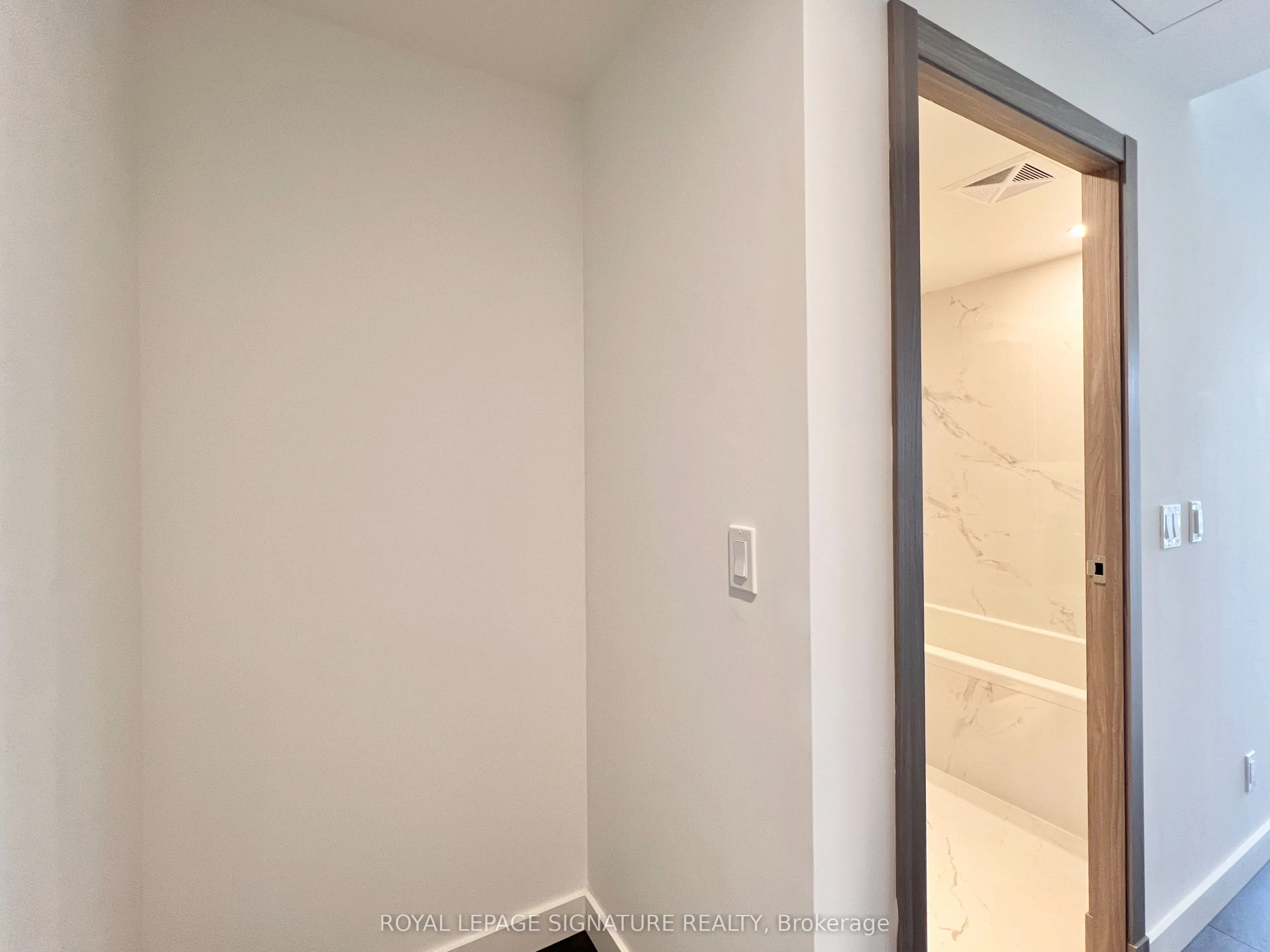 27 Mcmahon Drive, #305