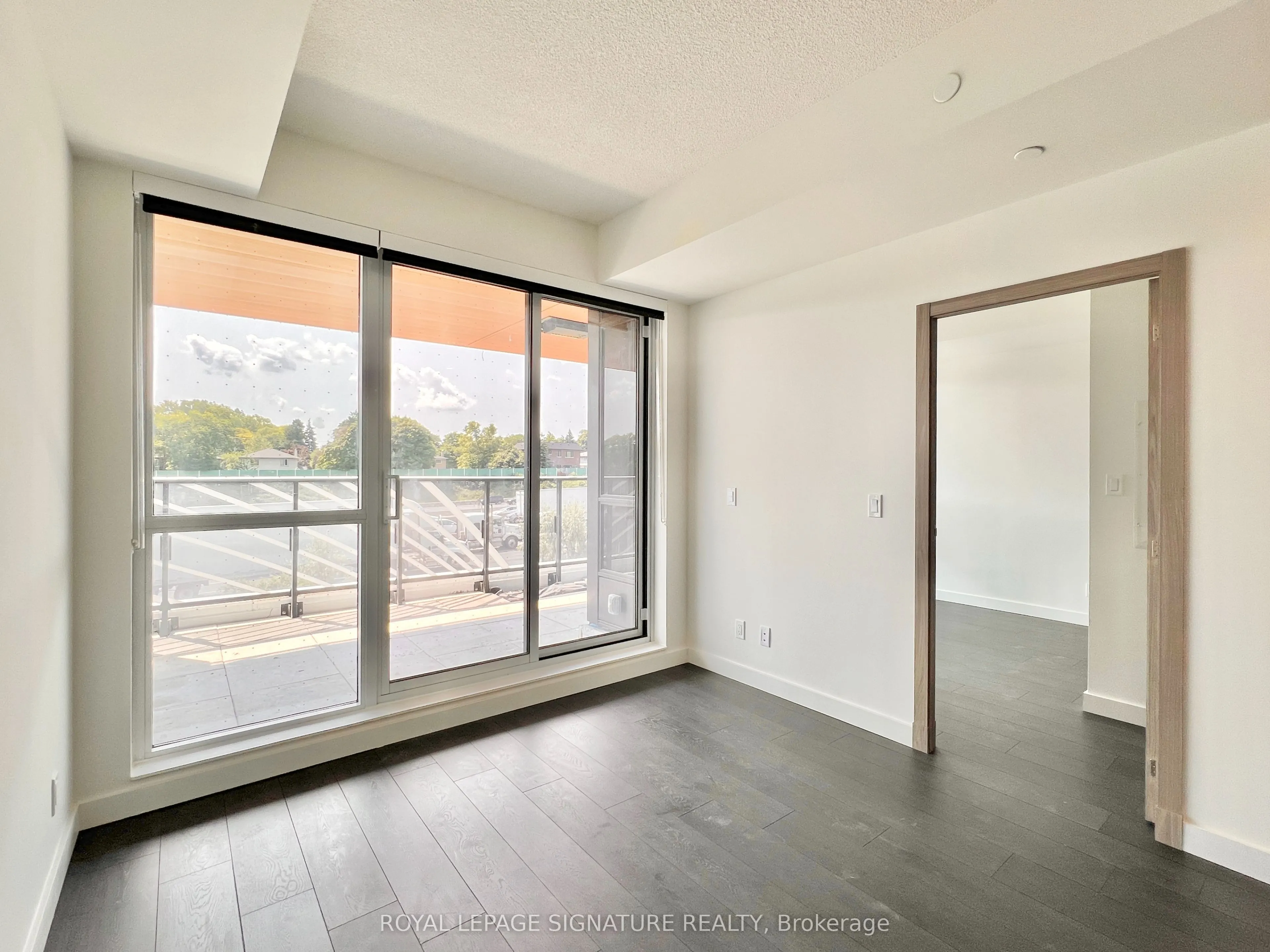 27 Mcmahon Drive, #305