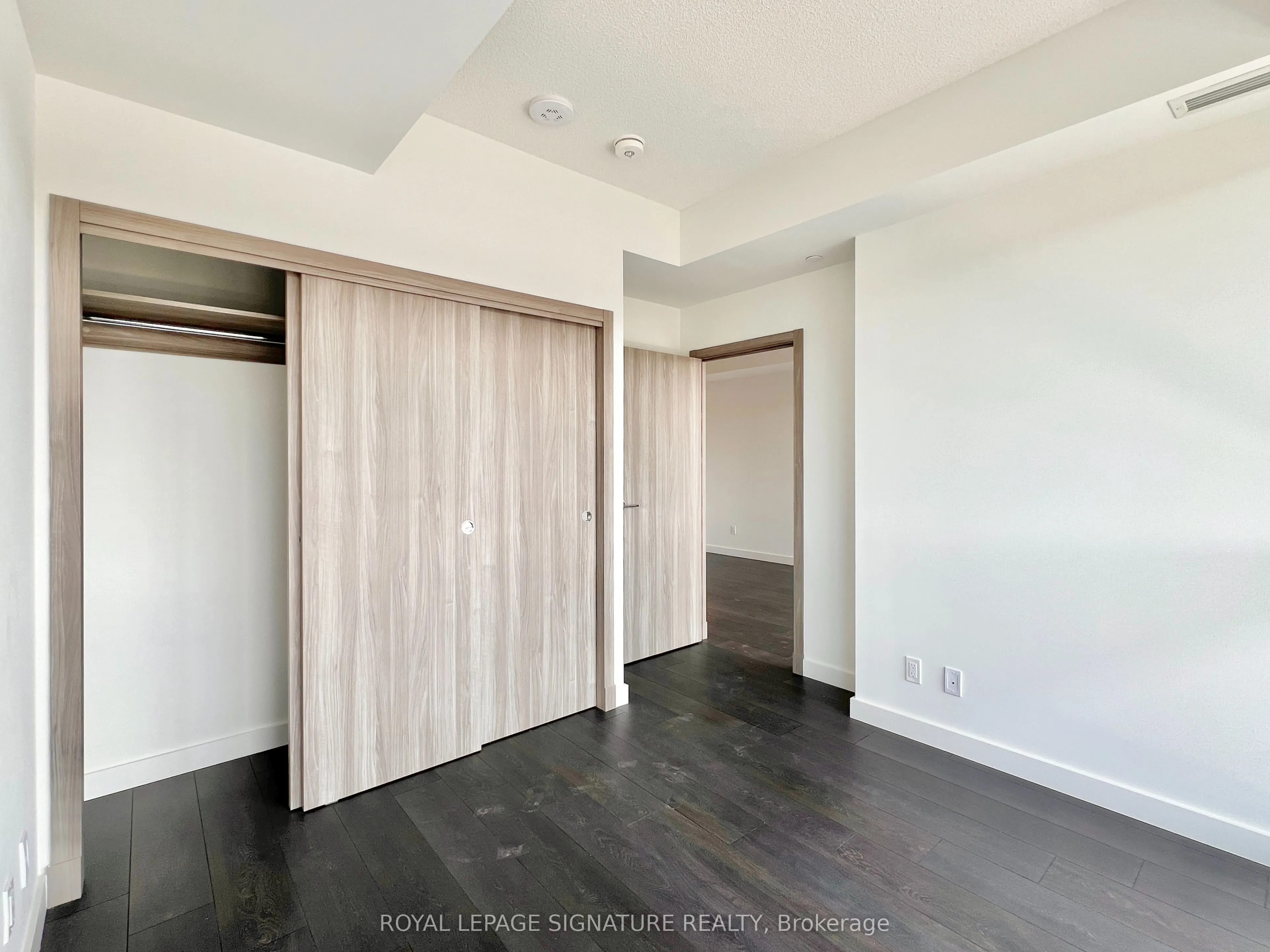 27 Mcmahon Drive, #305
