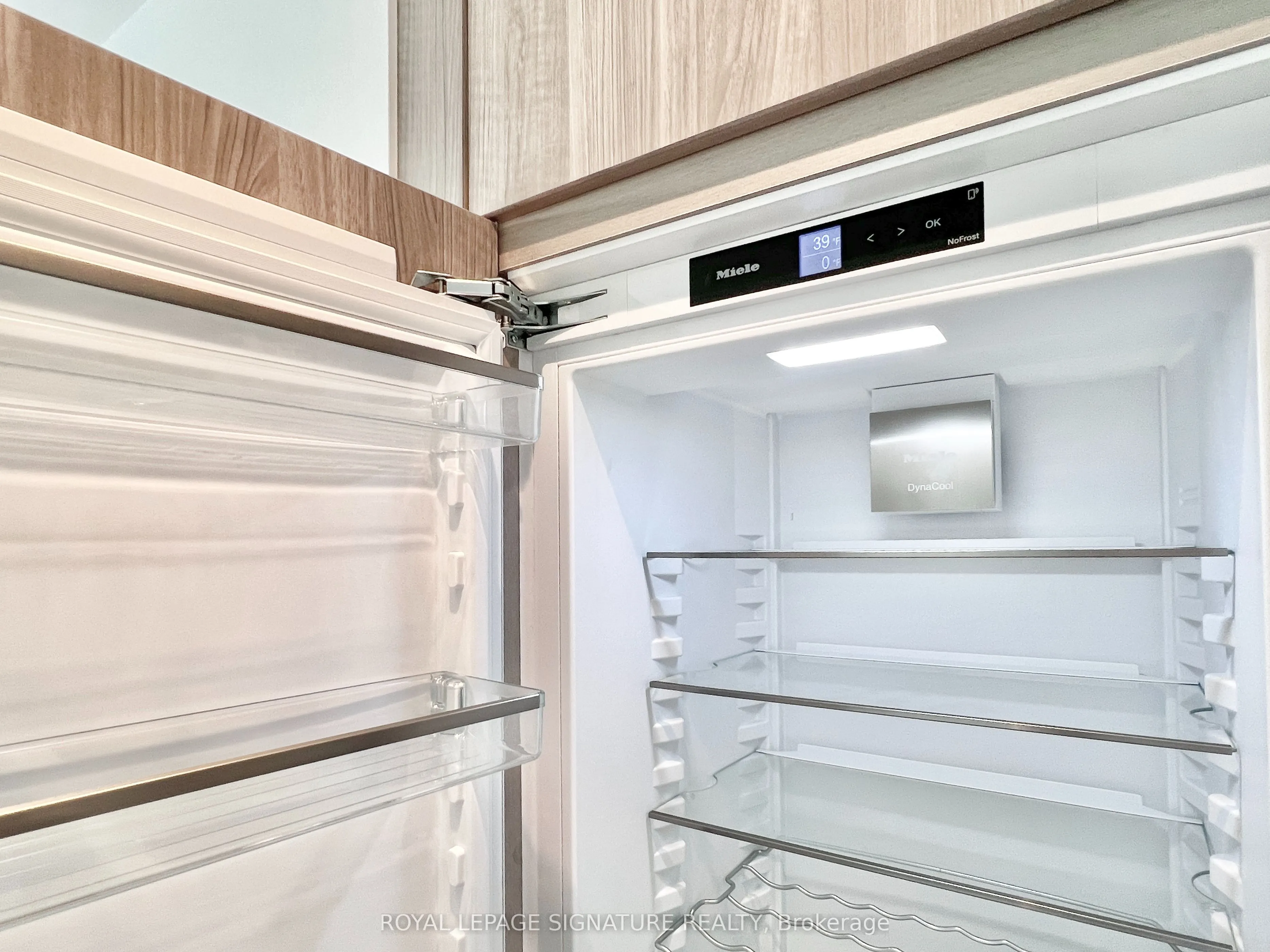 27 Mcmahon Drive, #305
