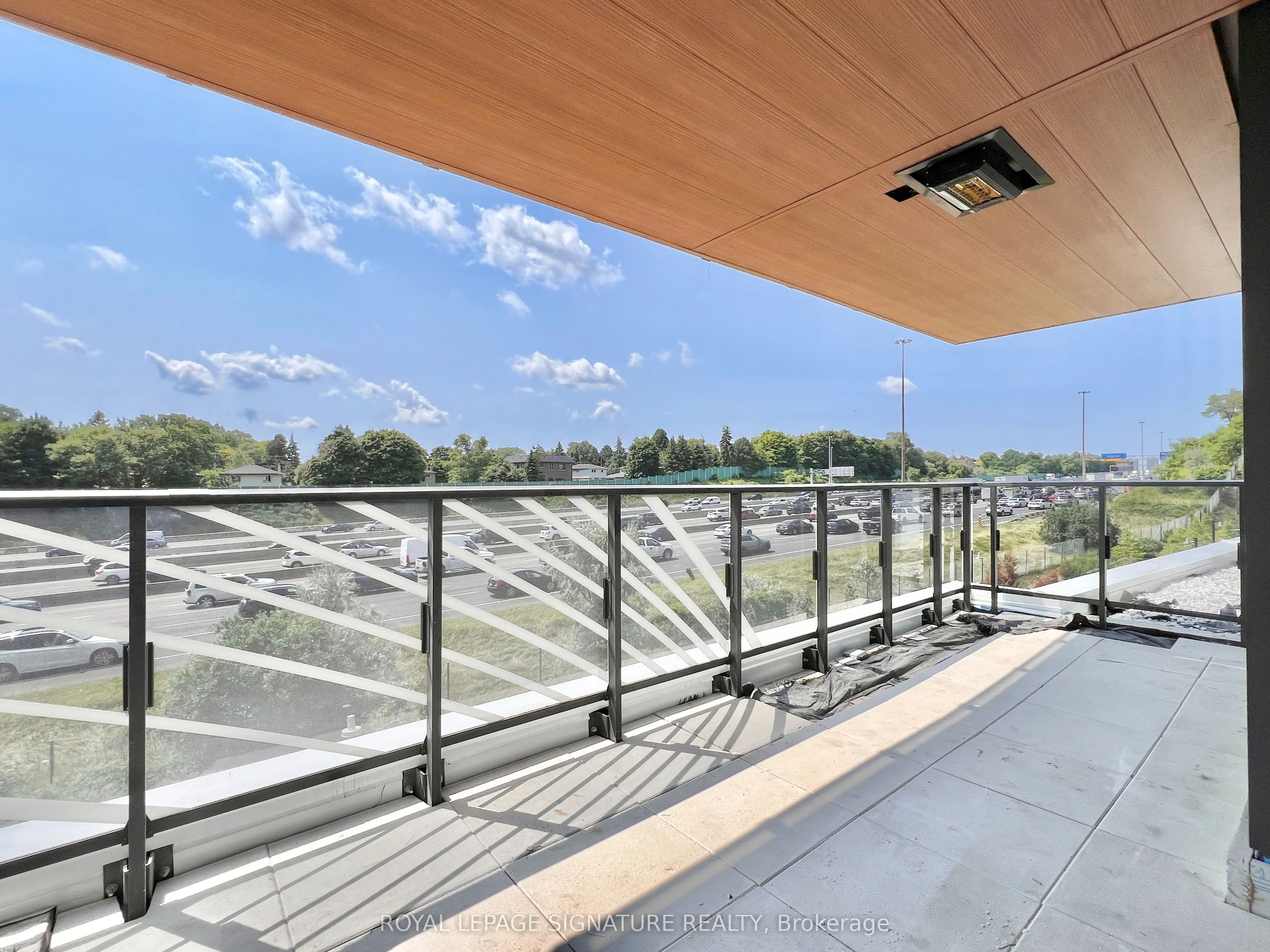 27 Mcmahon Drive, #305