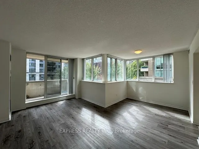 39 Pemberton Avenue, #215