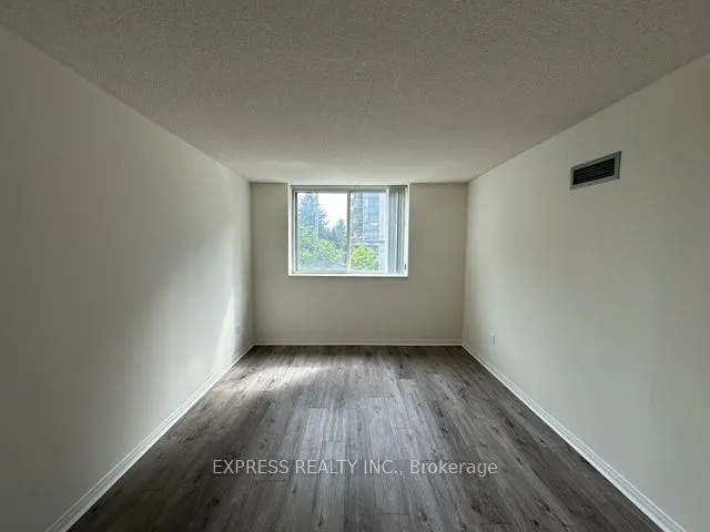 39 Pemberton Avenue, #215
