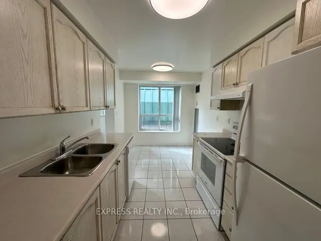 39 Pemberton Avenue, #215