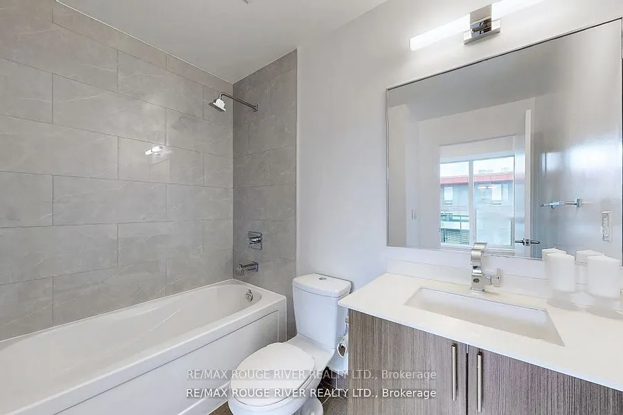 225 Sackville (Lease) Street, #908
