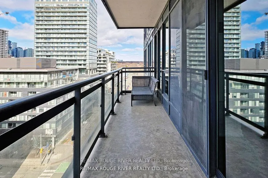 225 Sackville (Lease) Street, #908
