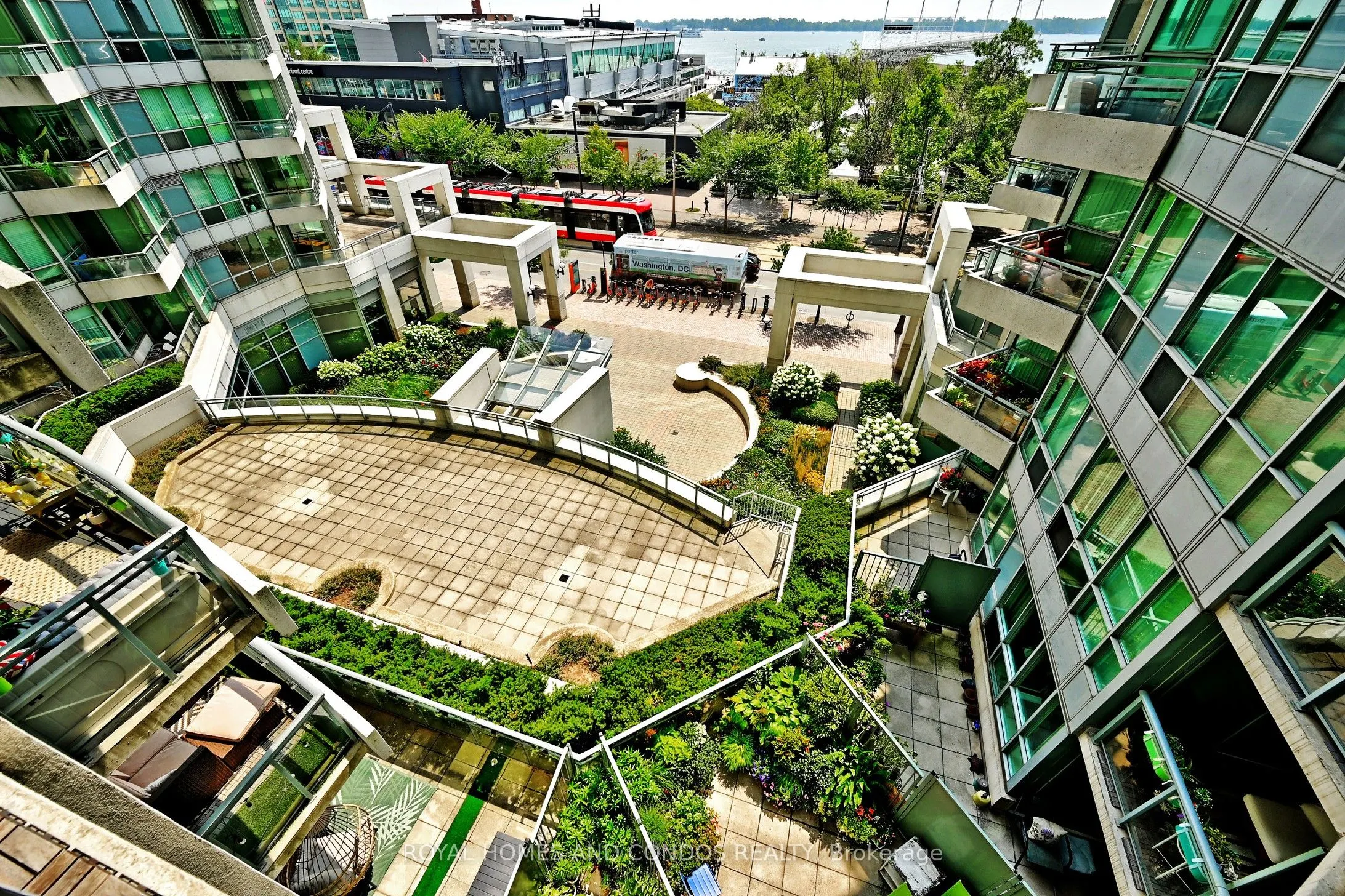 230 Queens Quay W, #618