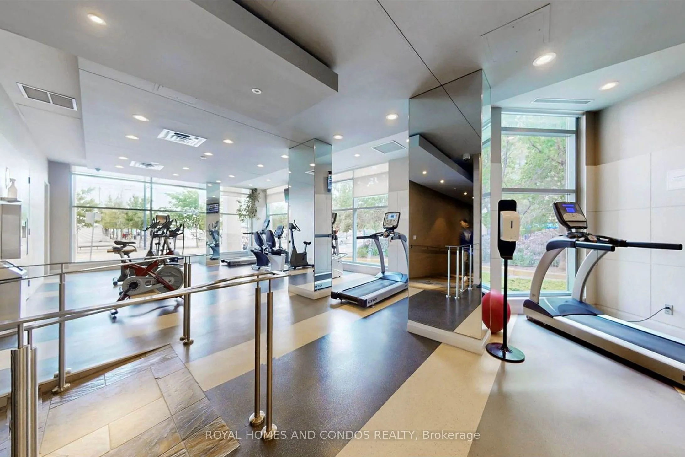 230 Queens Quay W, #618