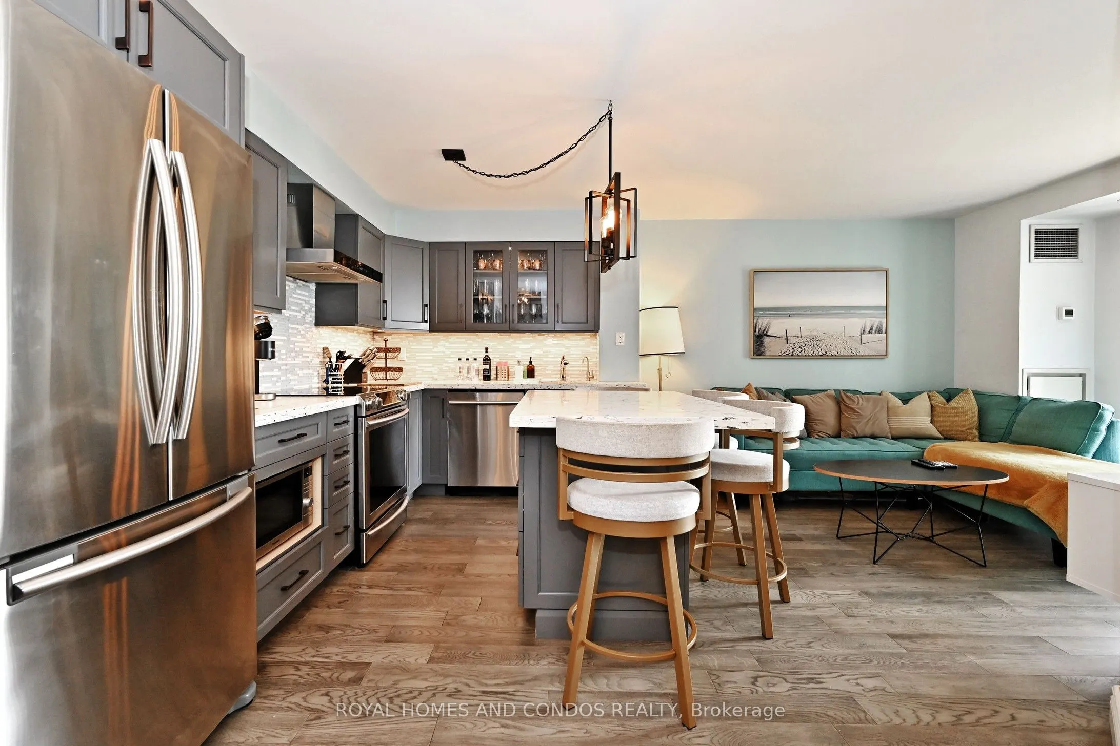 230 Queens Quay W, #618