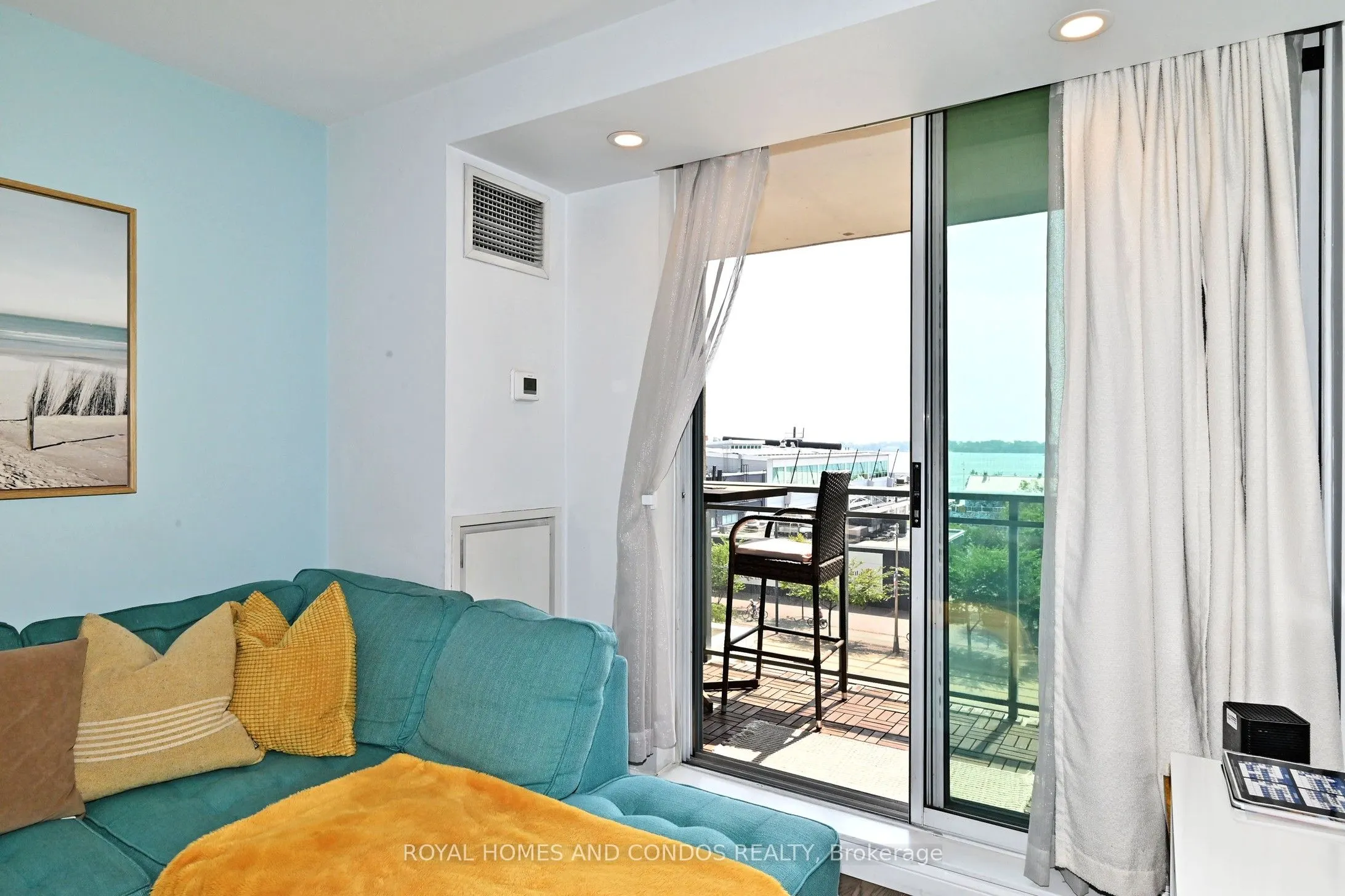 230 Queens Quay W, #618