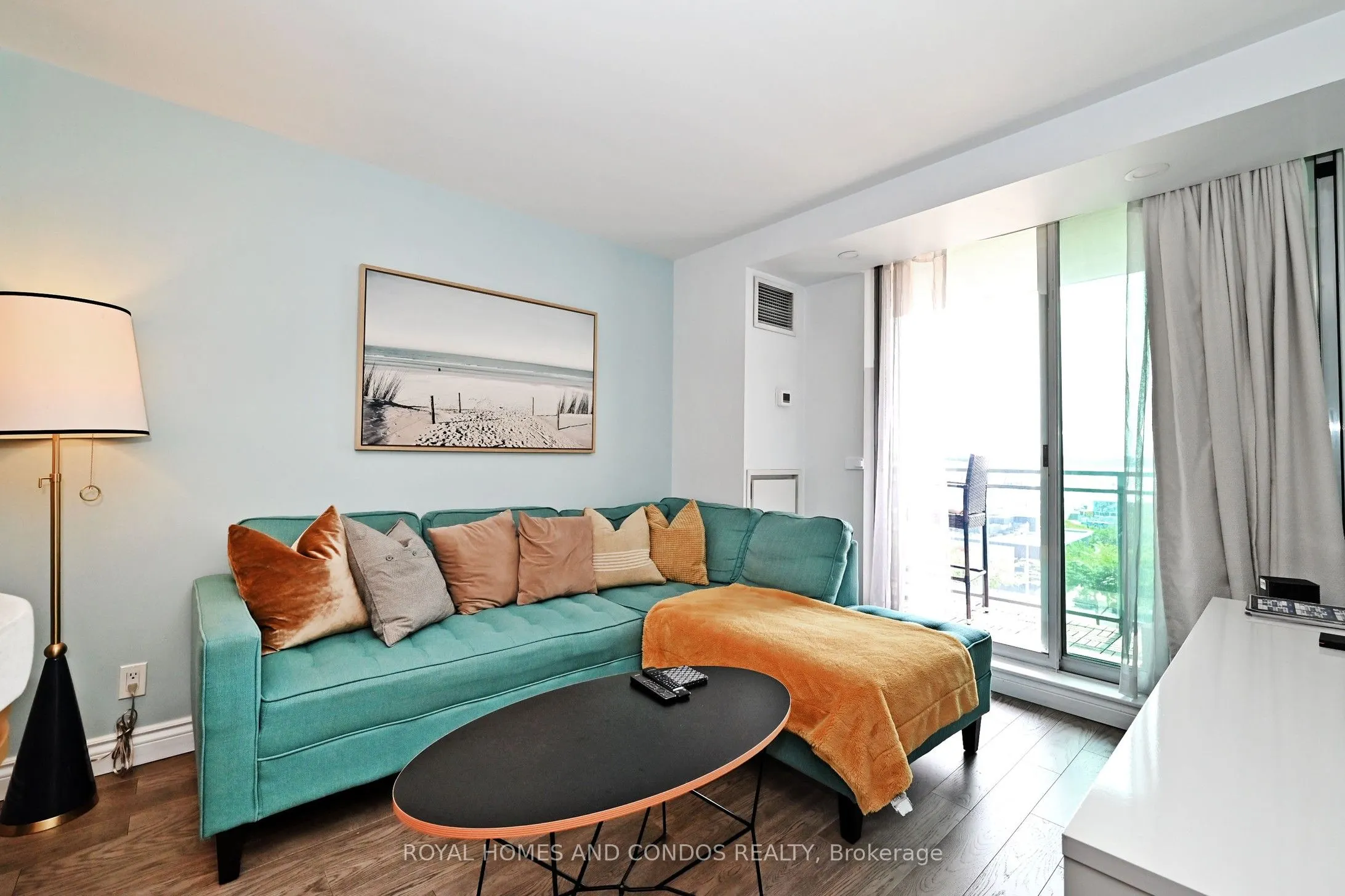 230 Queens Quay W, #618