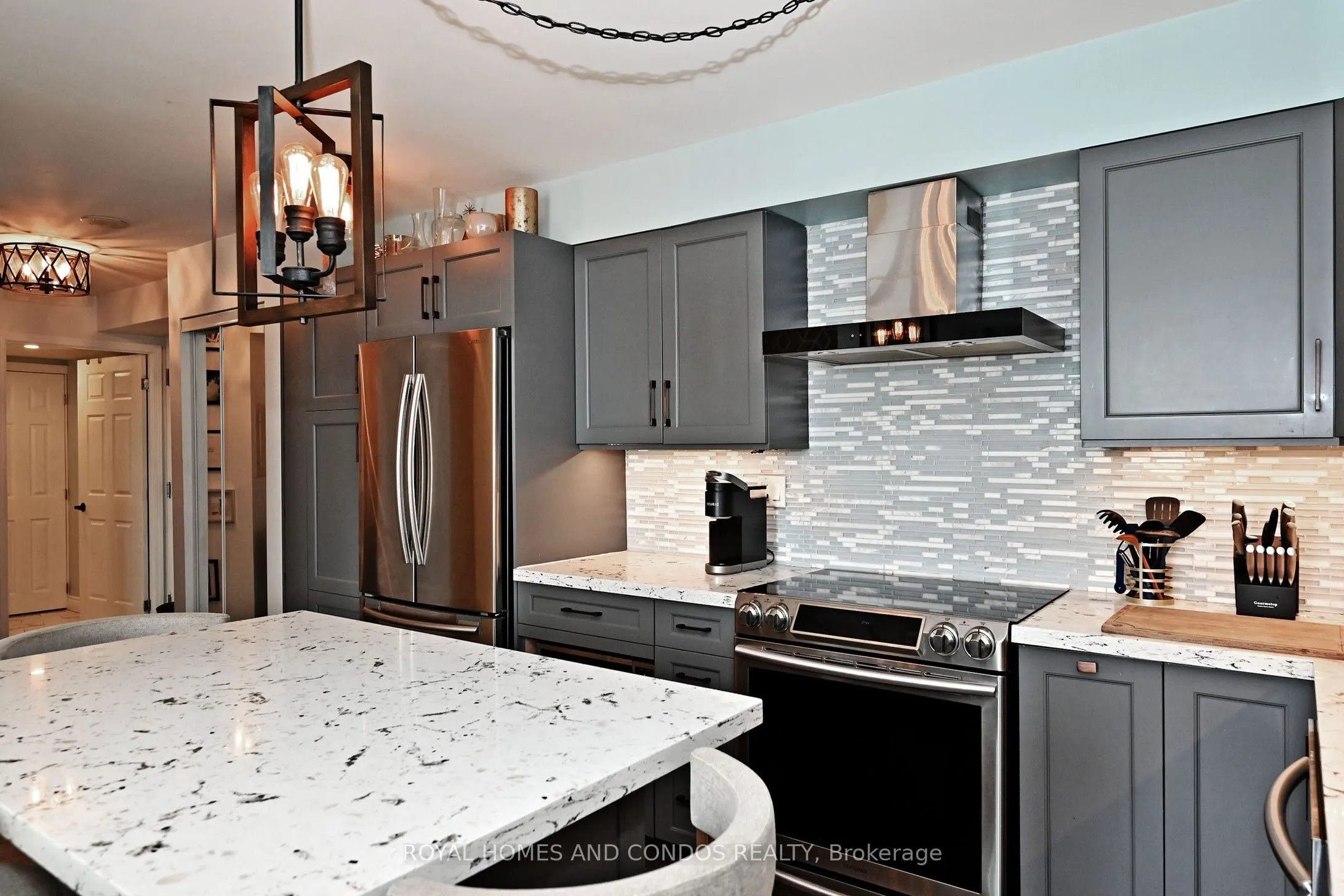 230 Queens Quay W, #618