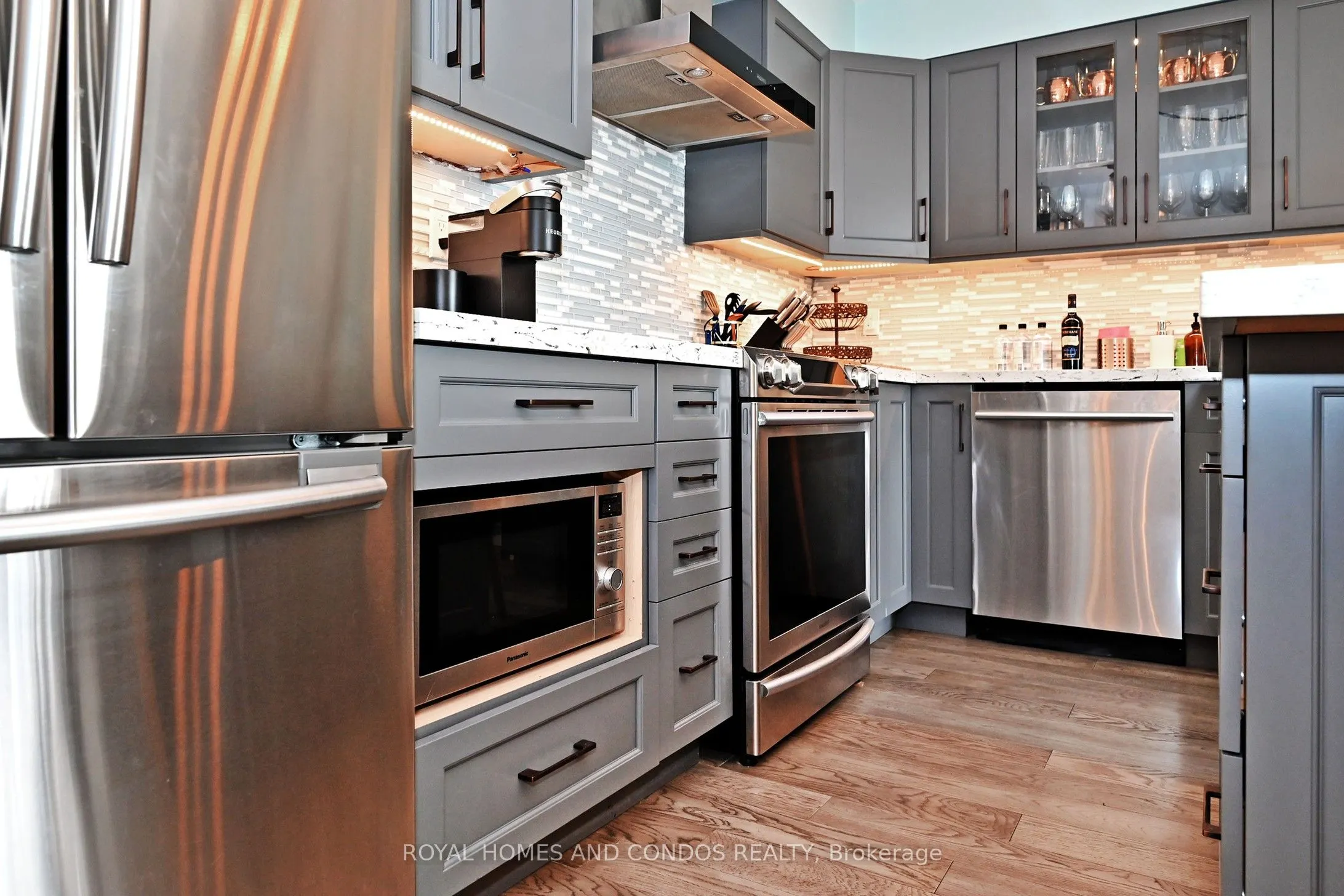 230 Queens Quay W, #618