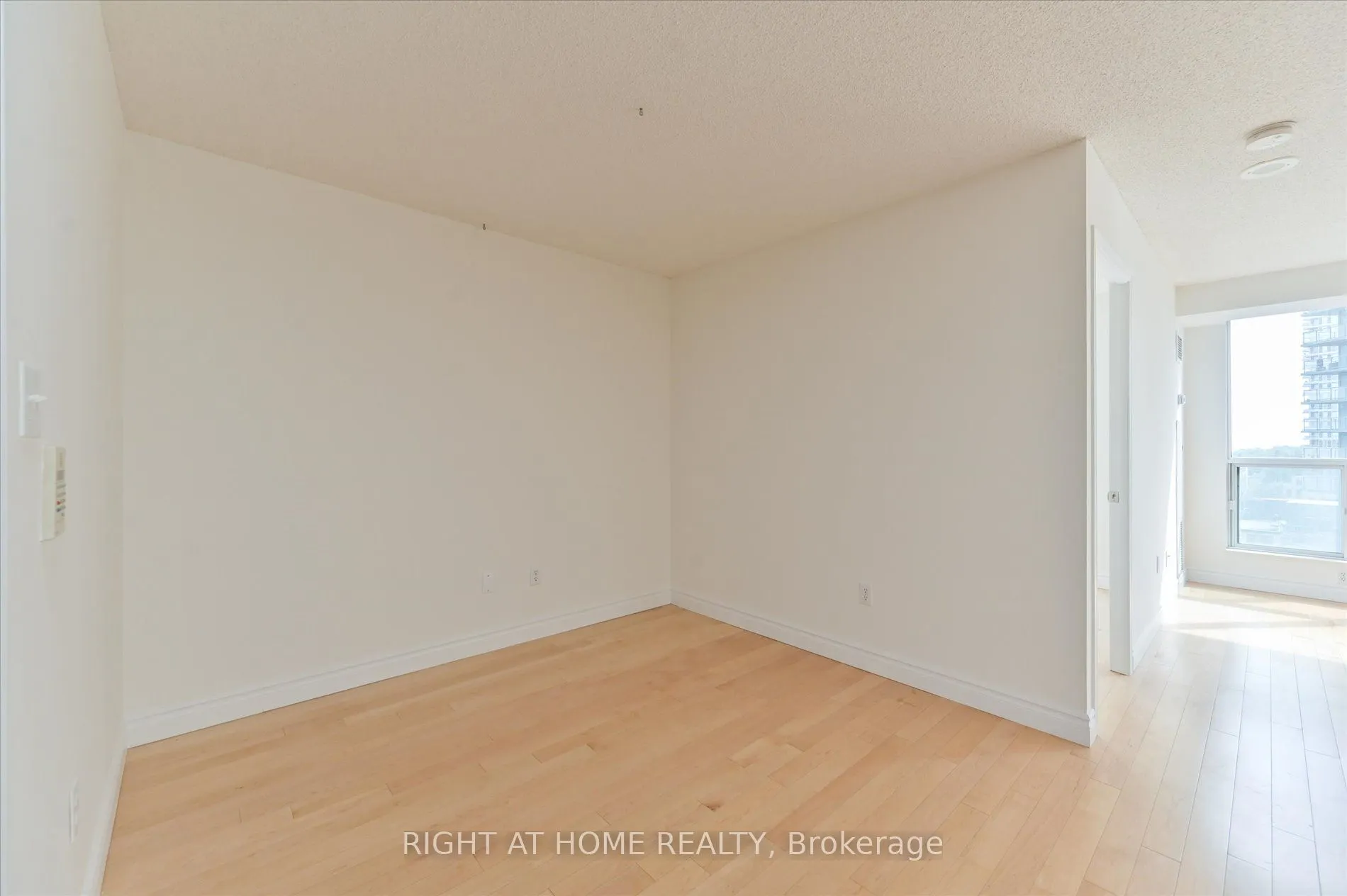 23 Lorraine Drive, #1118